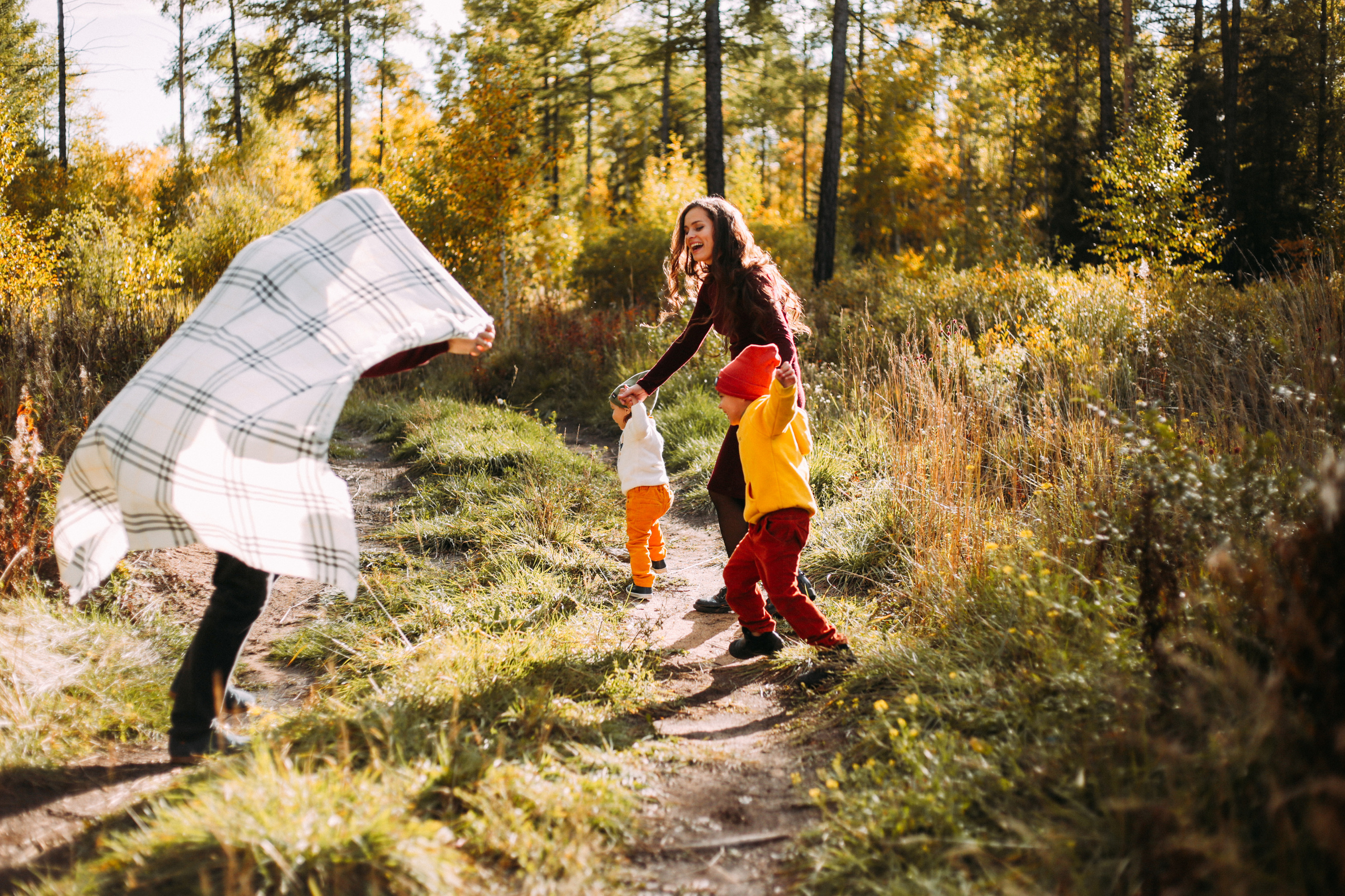 Валентина и Артём с детьми. Фотограф Бурятии София Андриянова