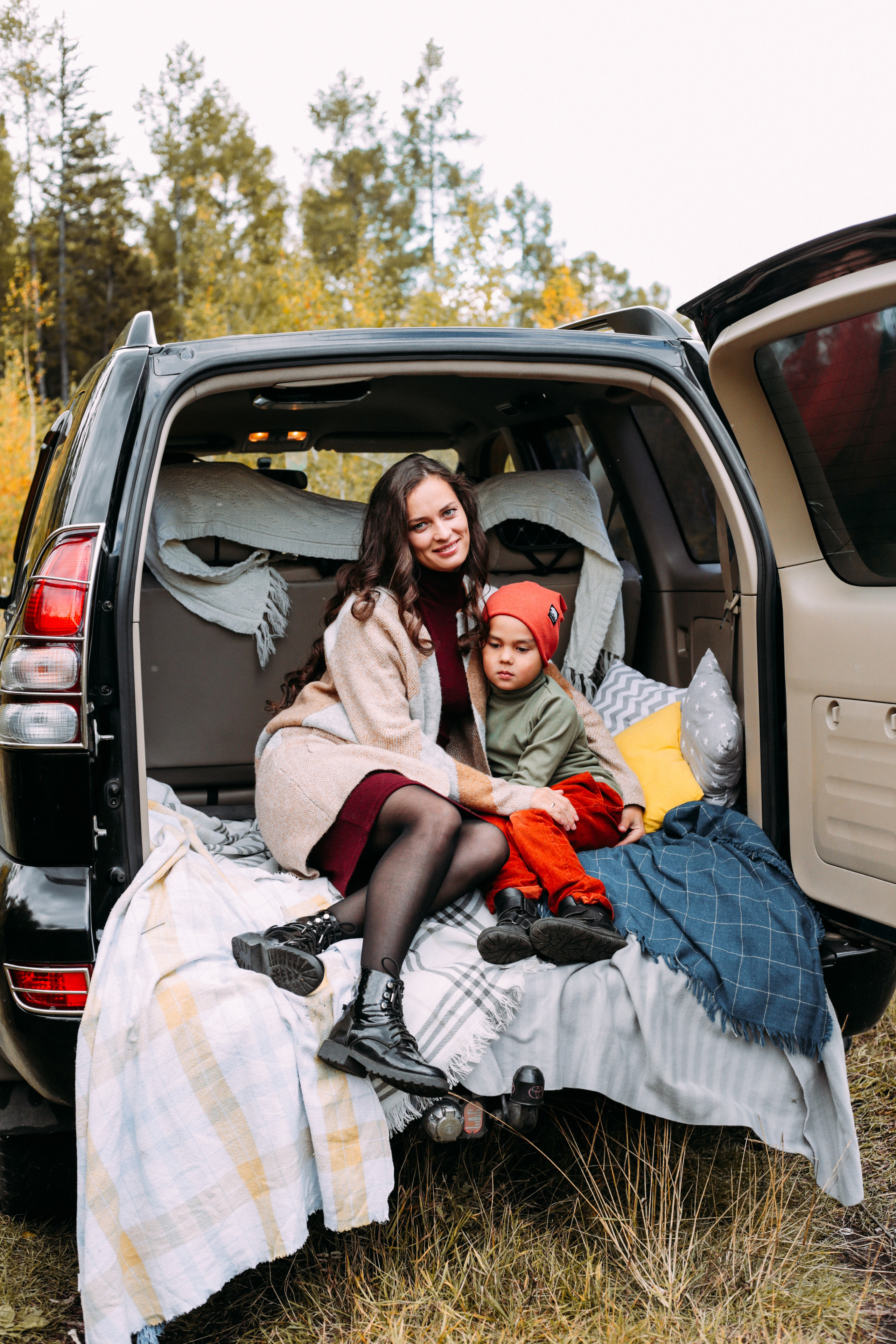 Валентина и Артём с детьми. Фотограф Бурятии София Андриянова
