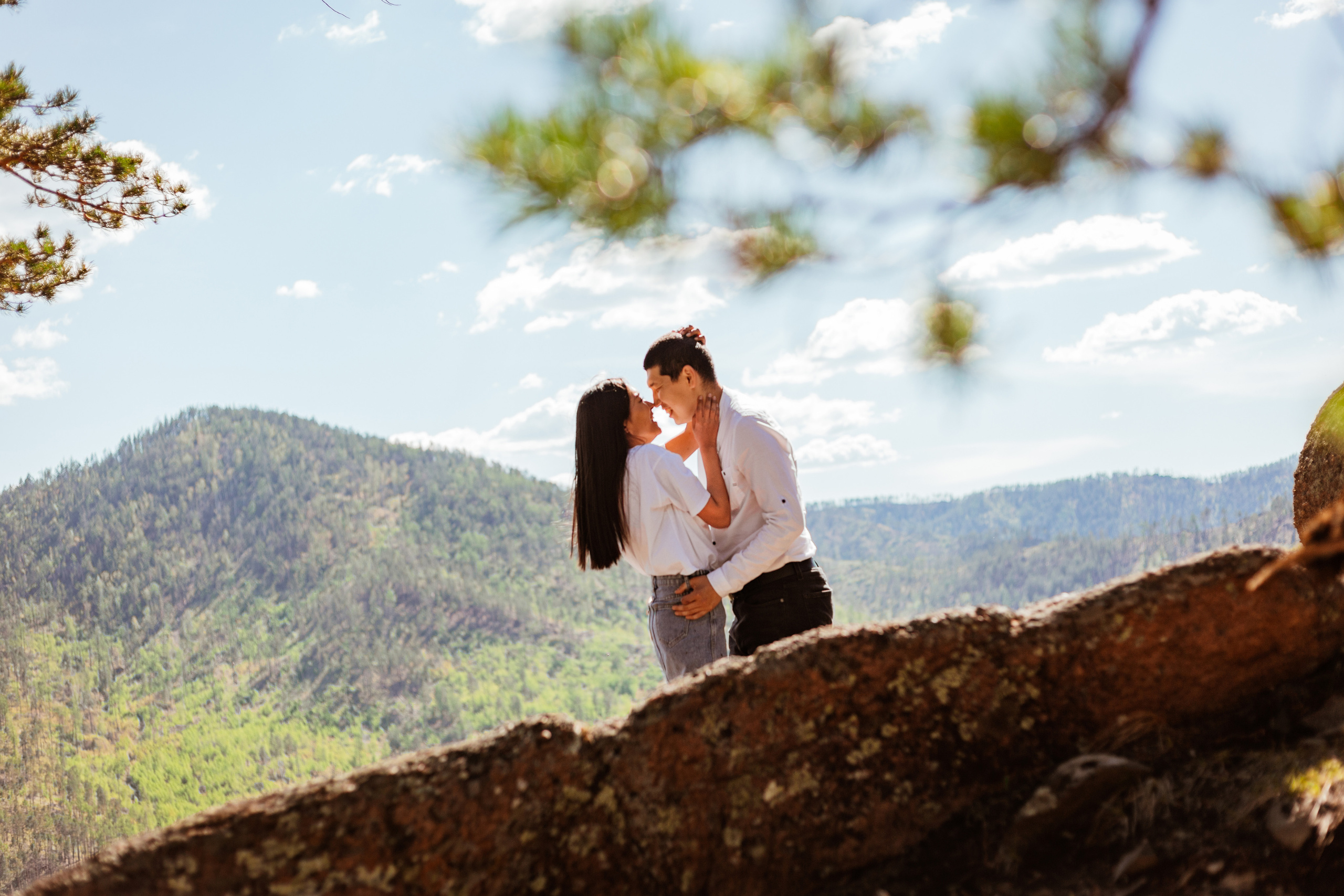 Елена и Сергей. Скалы. Фотограф Бурятии София Андриянова
