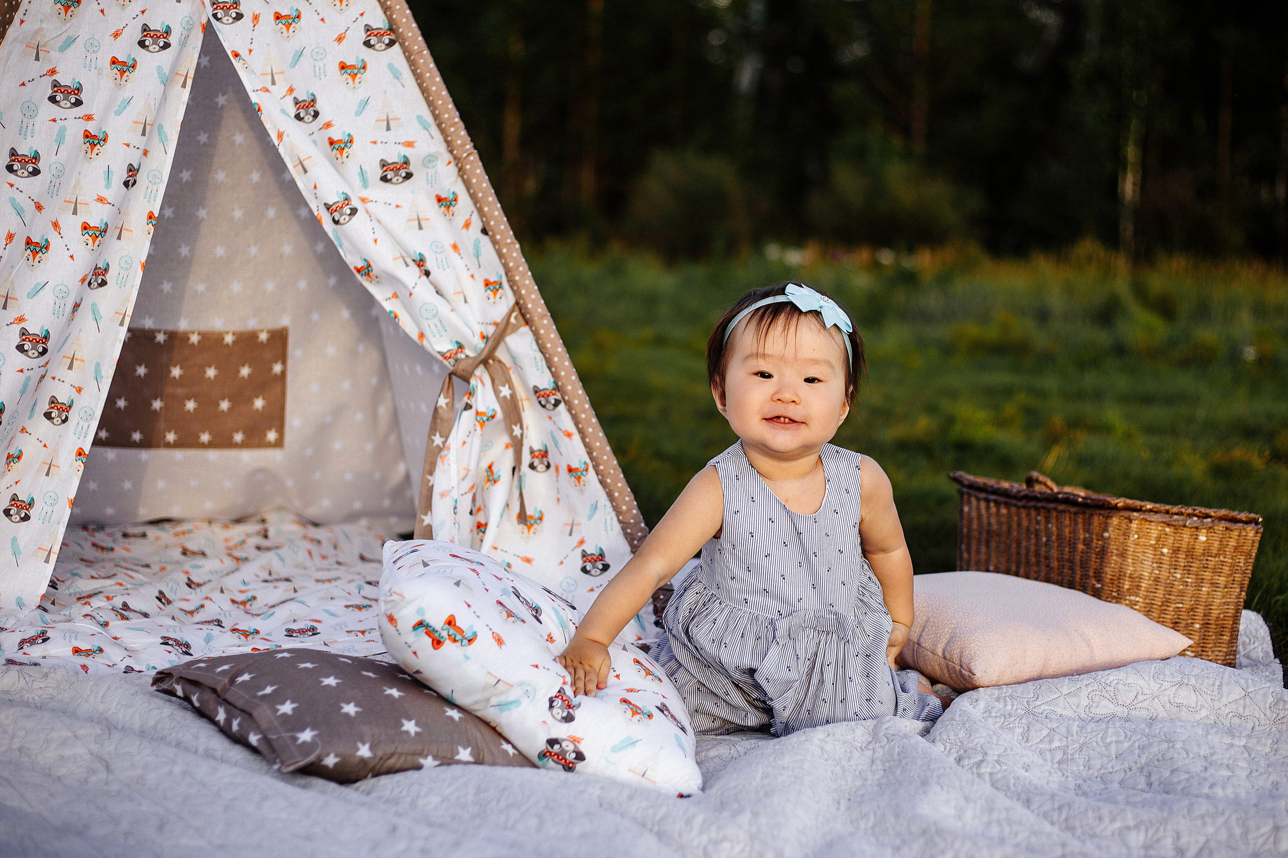 Ариша с родителями. Фотограф Бурятии София Андриянова