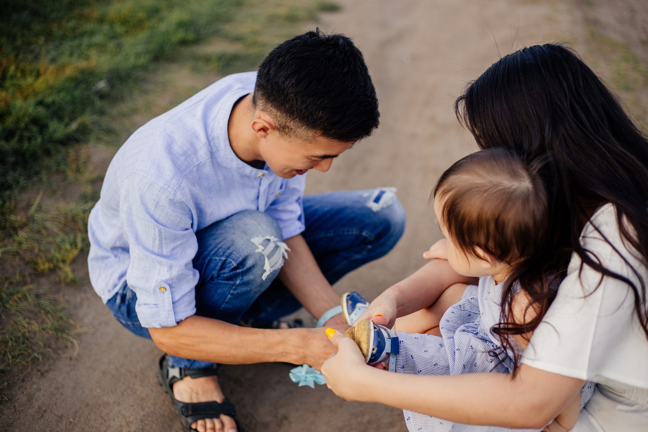 Ариша с родителями. Фотограф Бурятии София Андриянова