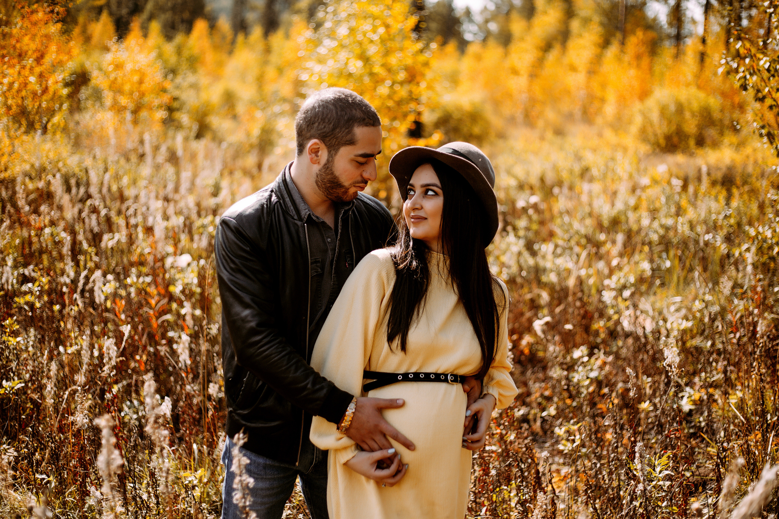 Фрунз и Амалия беременность. Фотограф Бурятии София Андриянова