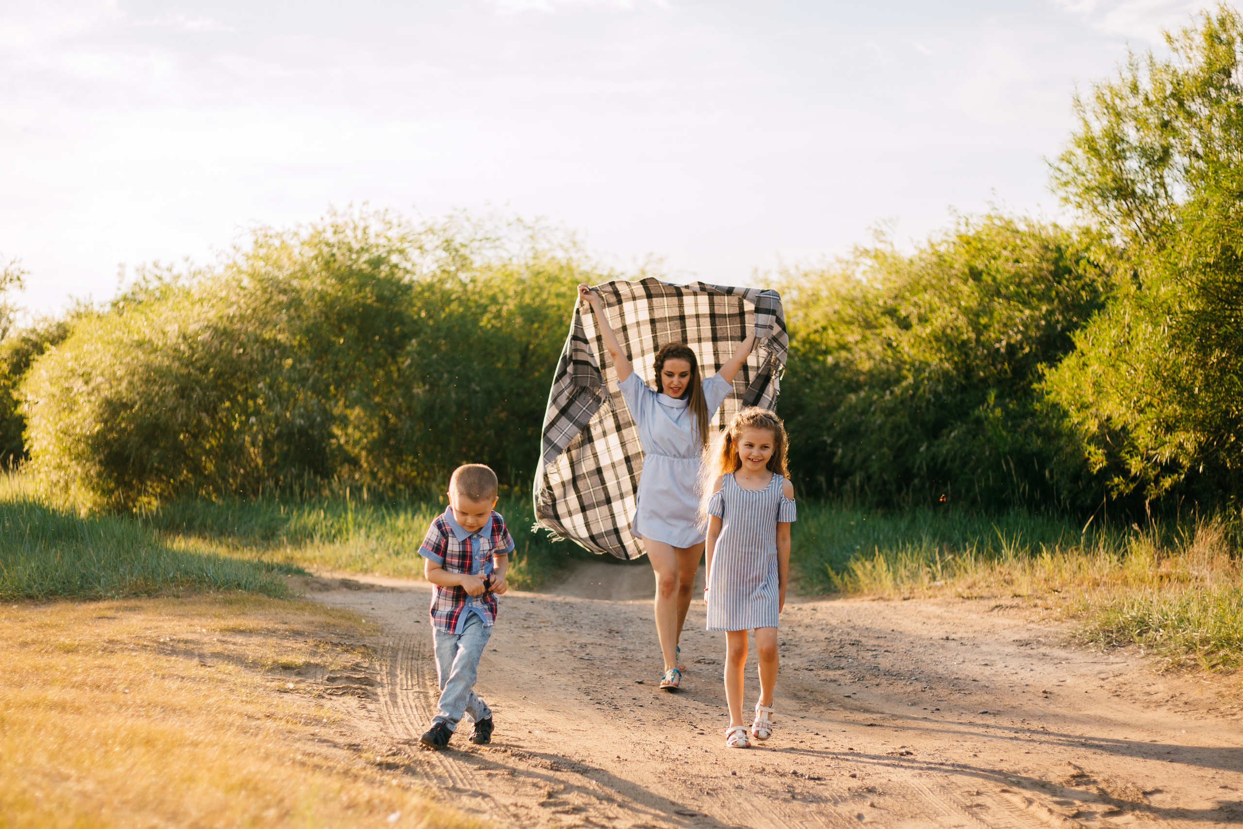 Ольга и дети. Фотограф Бурятии София Андриянова
