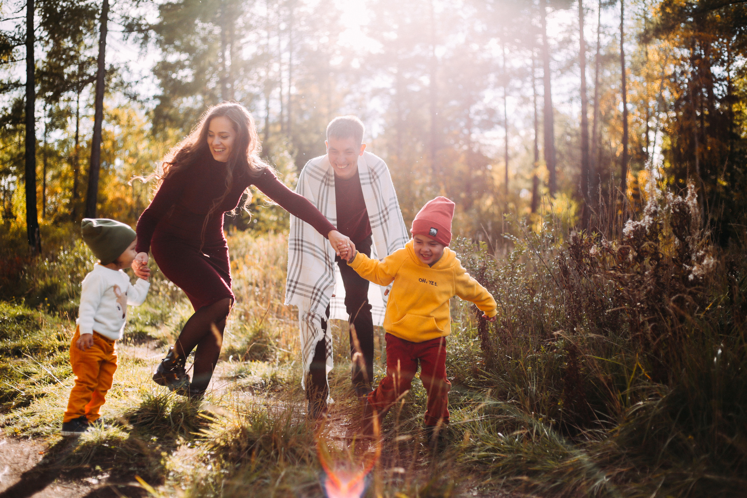 Валентина и Артём с детьми. Фотограф Бурятии София Андриянова