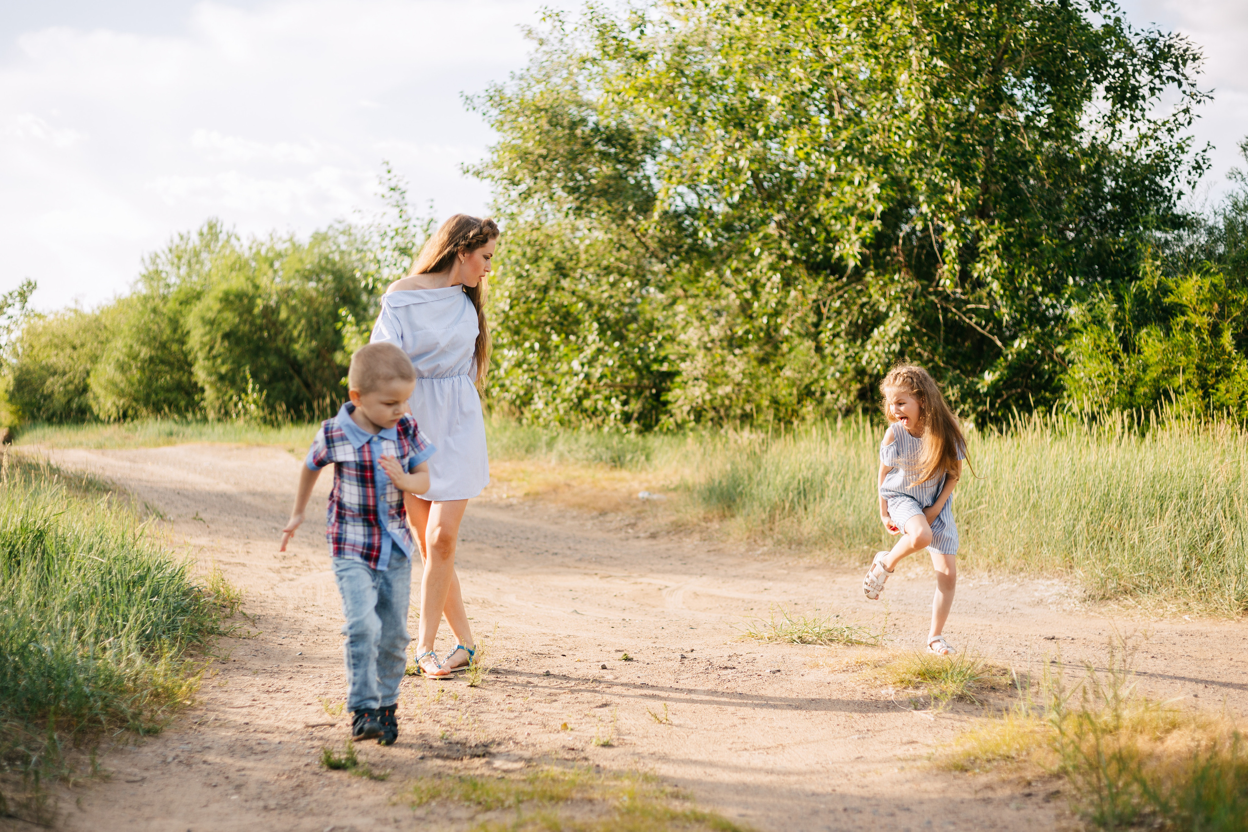 Ольга и дети. Фотограф Бурятии София Андриянова