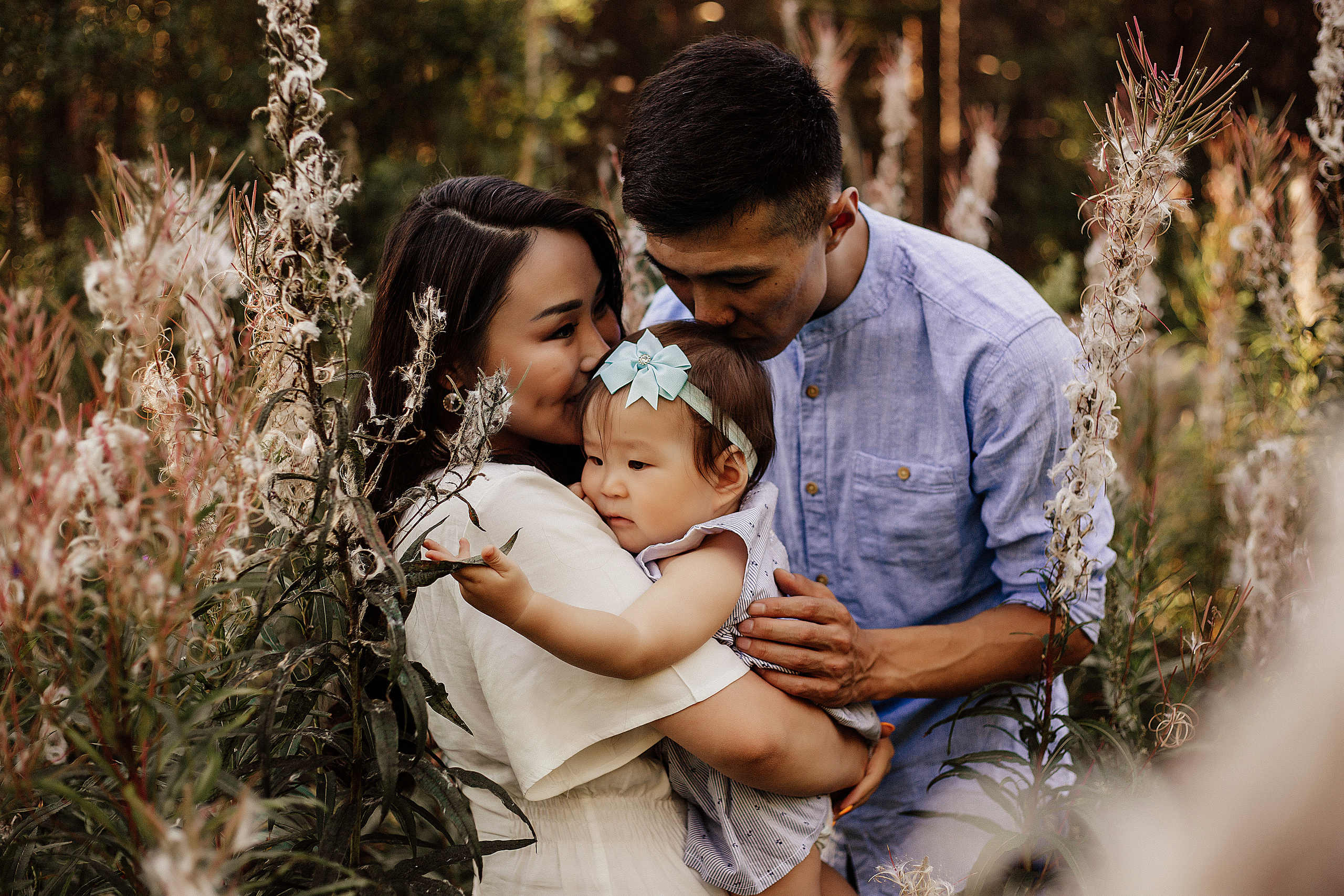 Ариша с родителями. Фотограф Бурятии София Андриянова