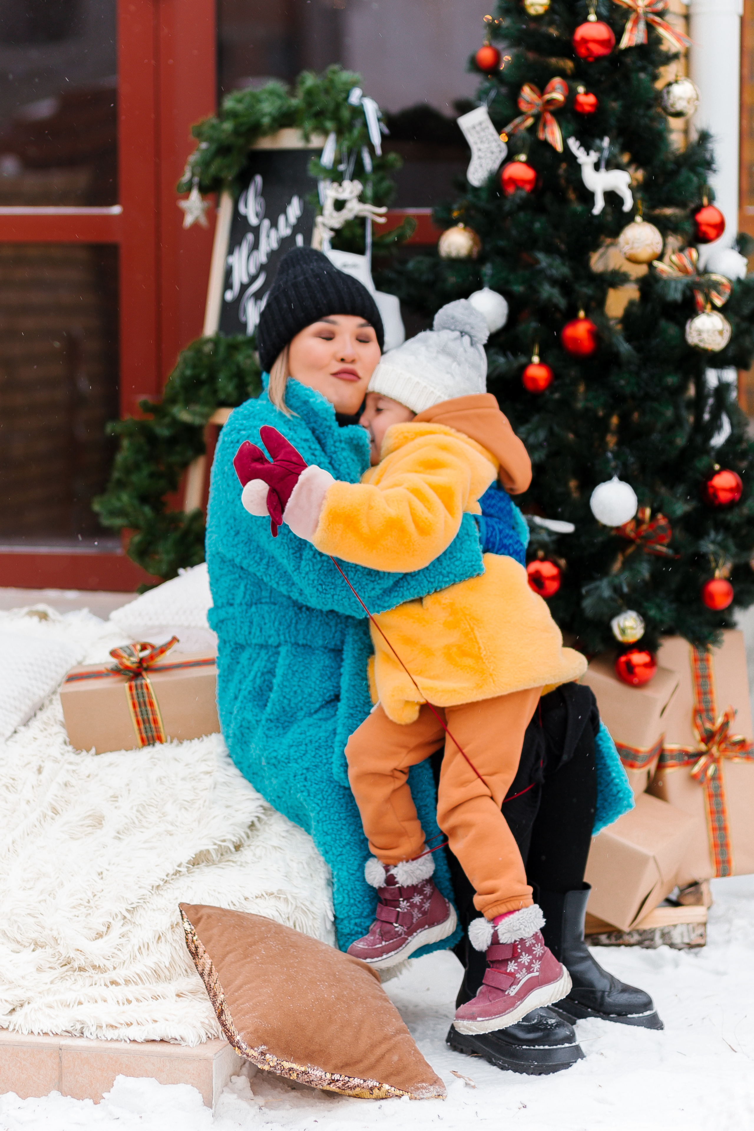 Аюна с дочкой. Фотограф Бурятии София Андриянова