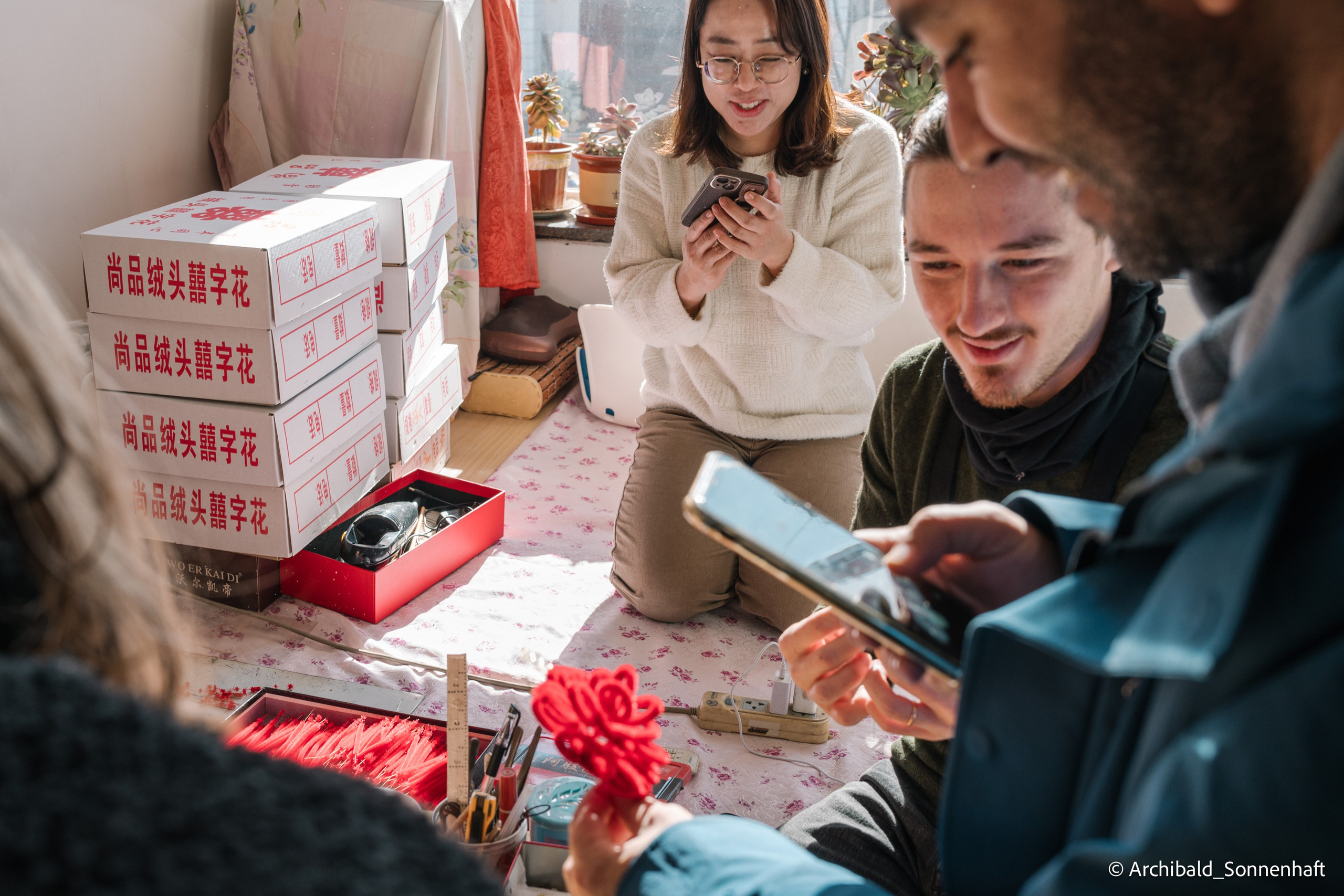 真丝绒绣技艺. Photographer in Guangzhou, China. Archibald Sonnenhaft