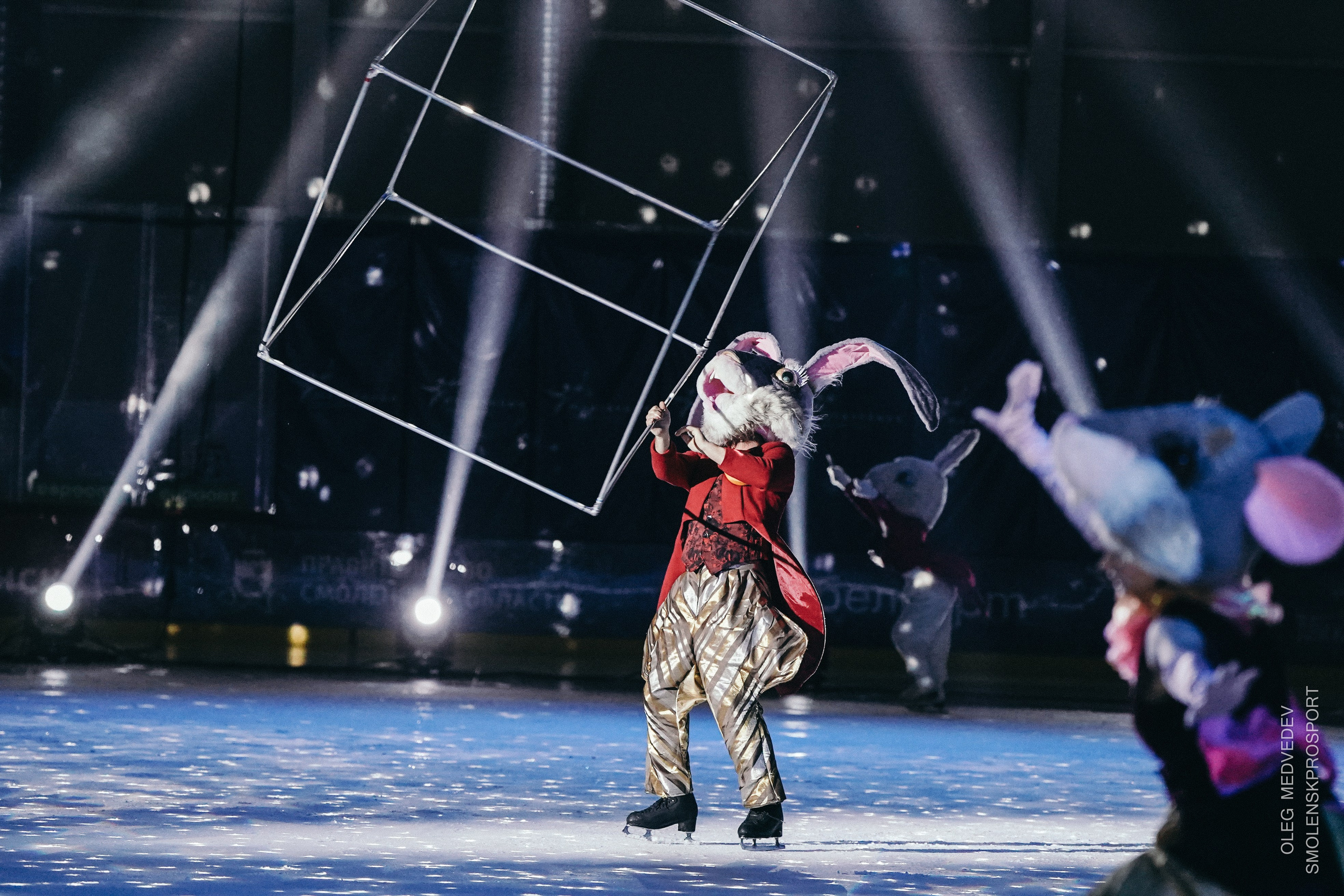 Алиса в стране чудес шоу на льду. Спортивный фотограф Олег Медведев | prosport67 | Смоленск