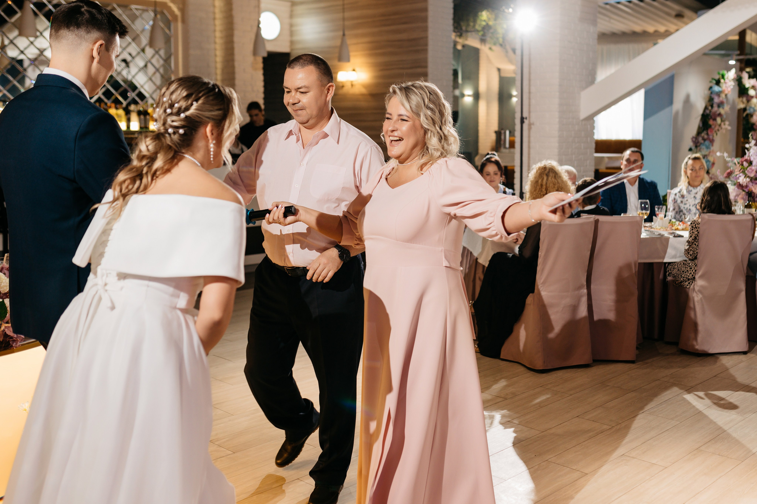 Свадебная фотосъемка. Профессиональный фотограф в Кирове Антон Суслов