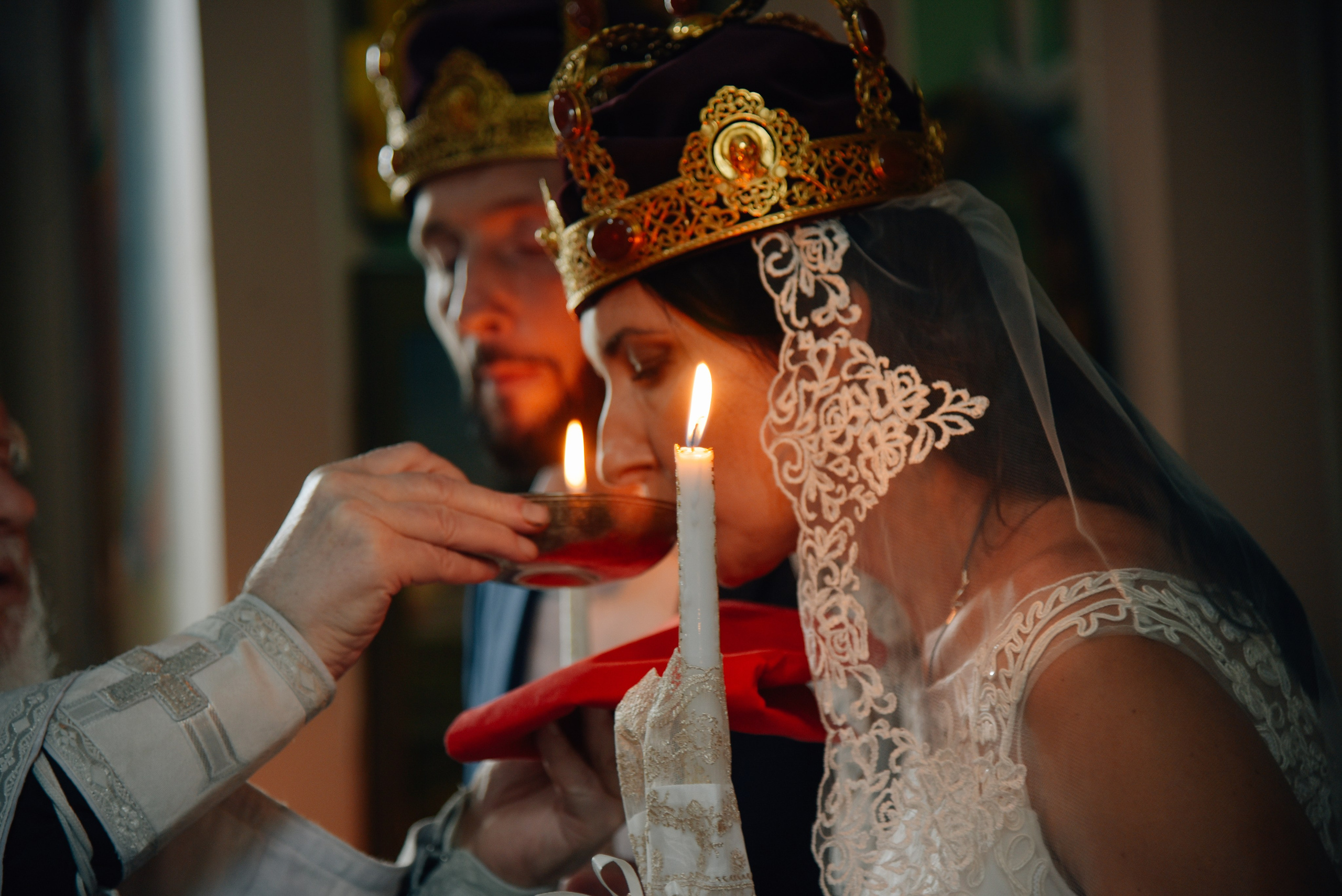 Венчание Храм Живоначальной Троицы на Воробьёвых горах. Фотограф Лола Волна, город Москва