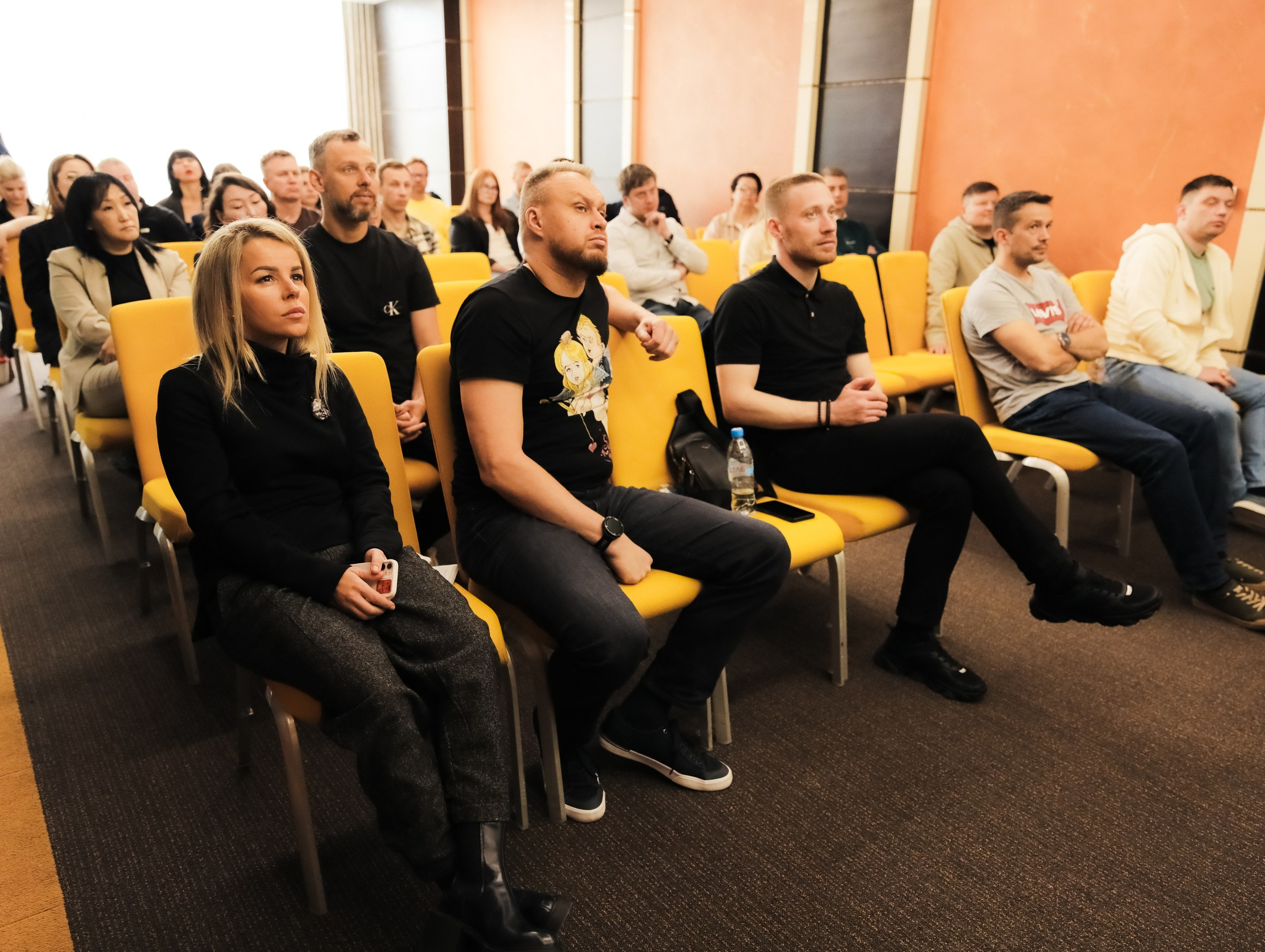 Фотосессия съезда партнеров AKD Group в Новосибирске — Роман Лахмыткин