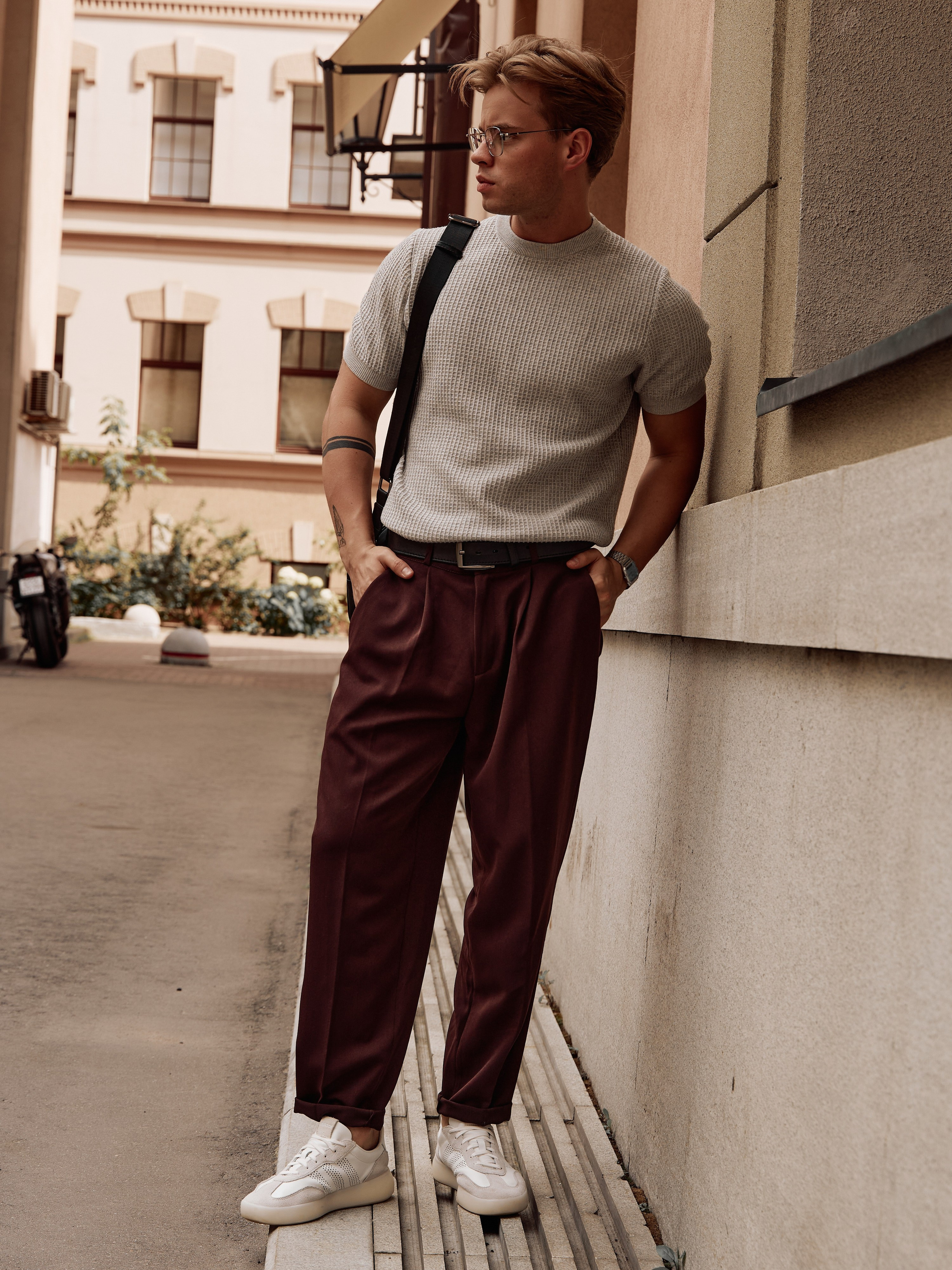 Футболки. Фотограф для маркетплейсов в Москве