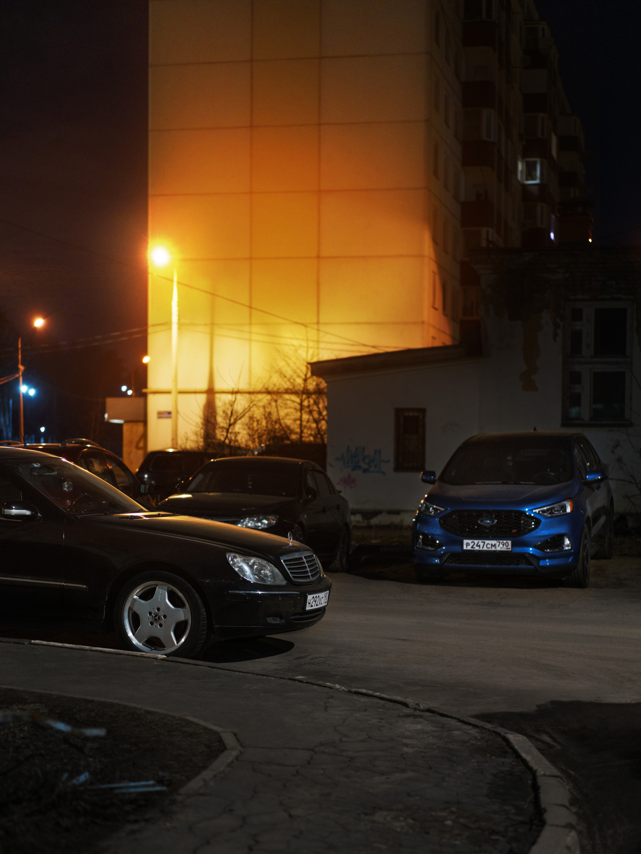 Кар-споттинг Mercedes-Benz Ford