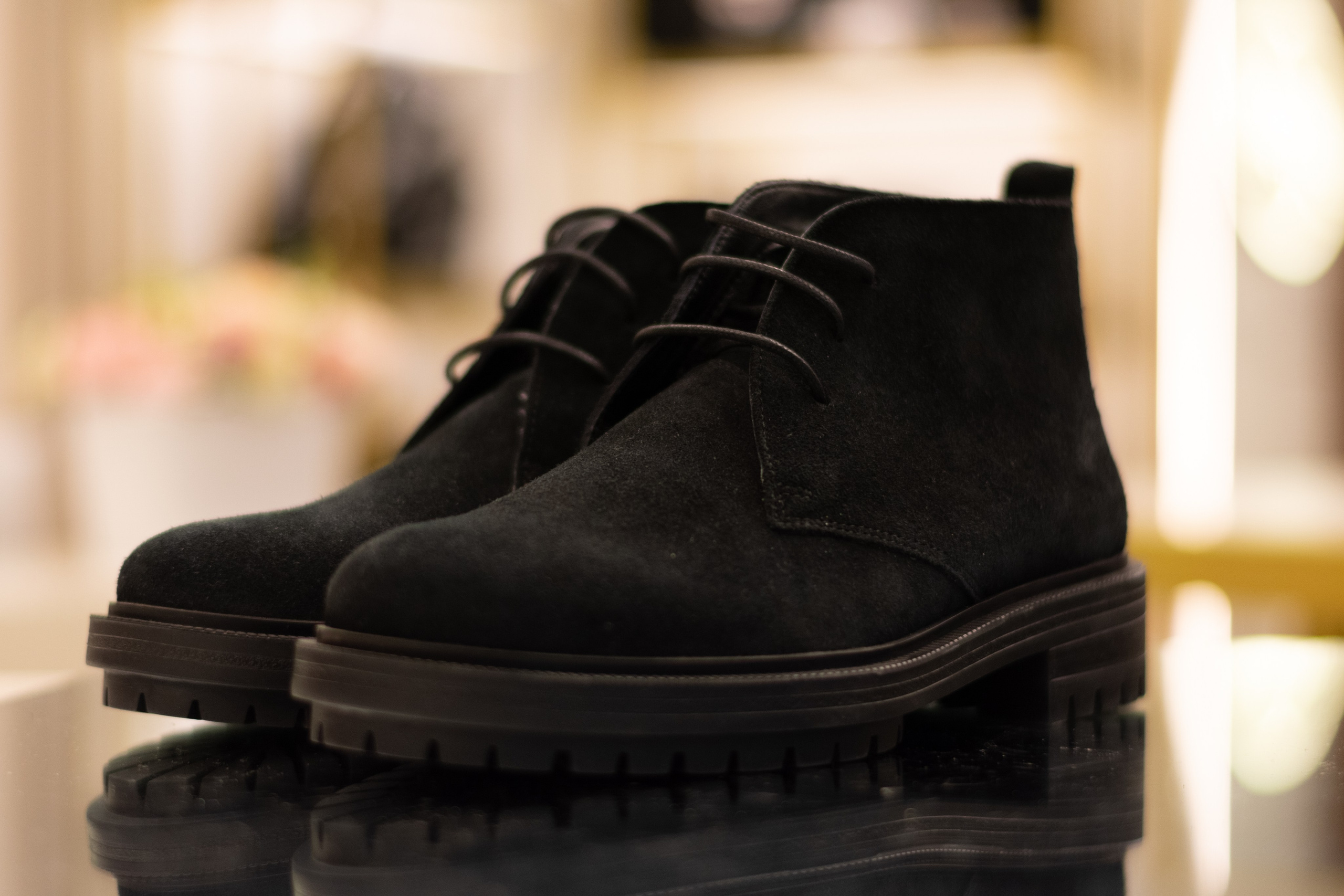 Для организаций. Предметная фотосессия для обувного магазина Capsula. Фотограф/видеограф Богдан Голованов