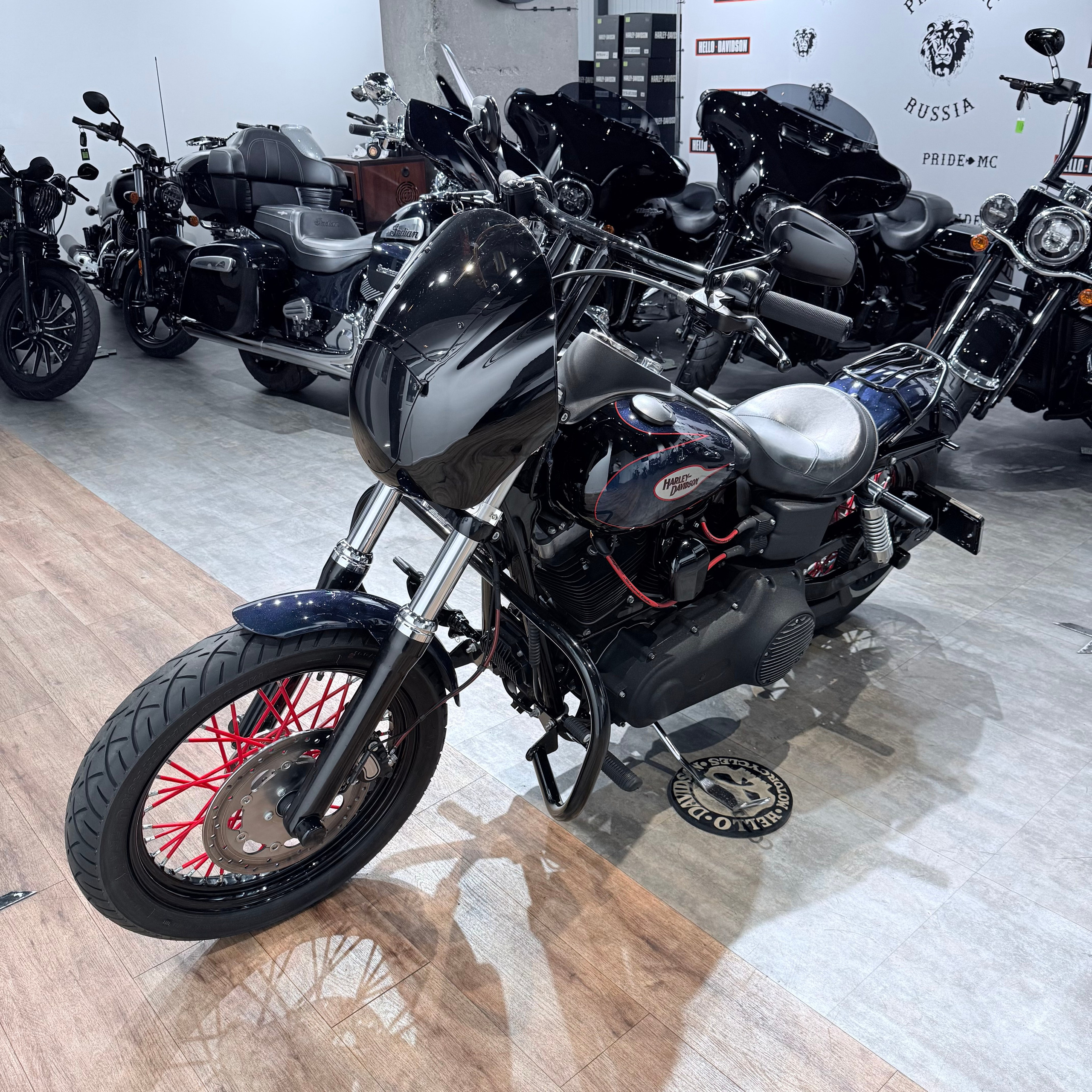 2013 Street Bob АВS Сlub-Style Blue. Hello Davidson, Москва. Только хорошие мотоциклы…