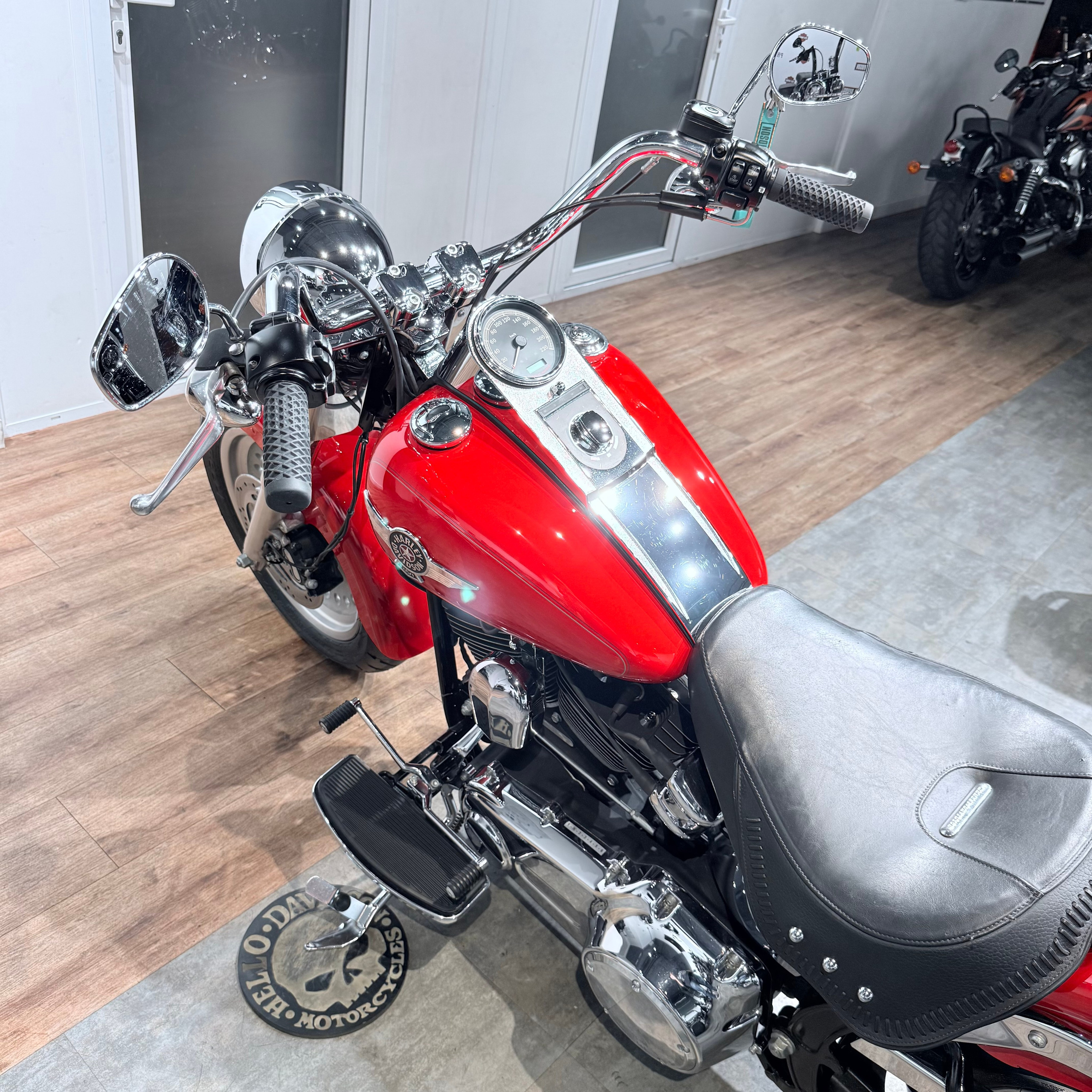 2010 Fat Boy АВS Rеd Сherry Реаrl. Hello Davidson, Москва. Только хорошие мотоциклы…