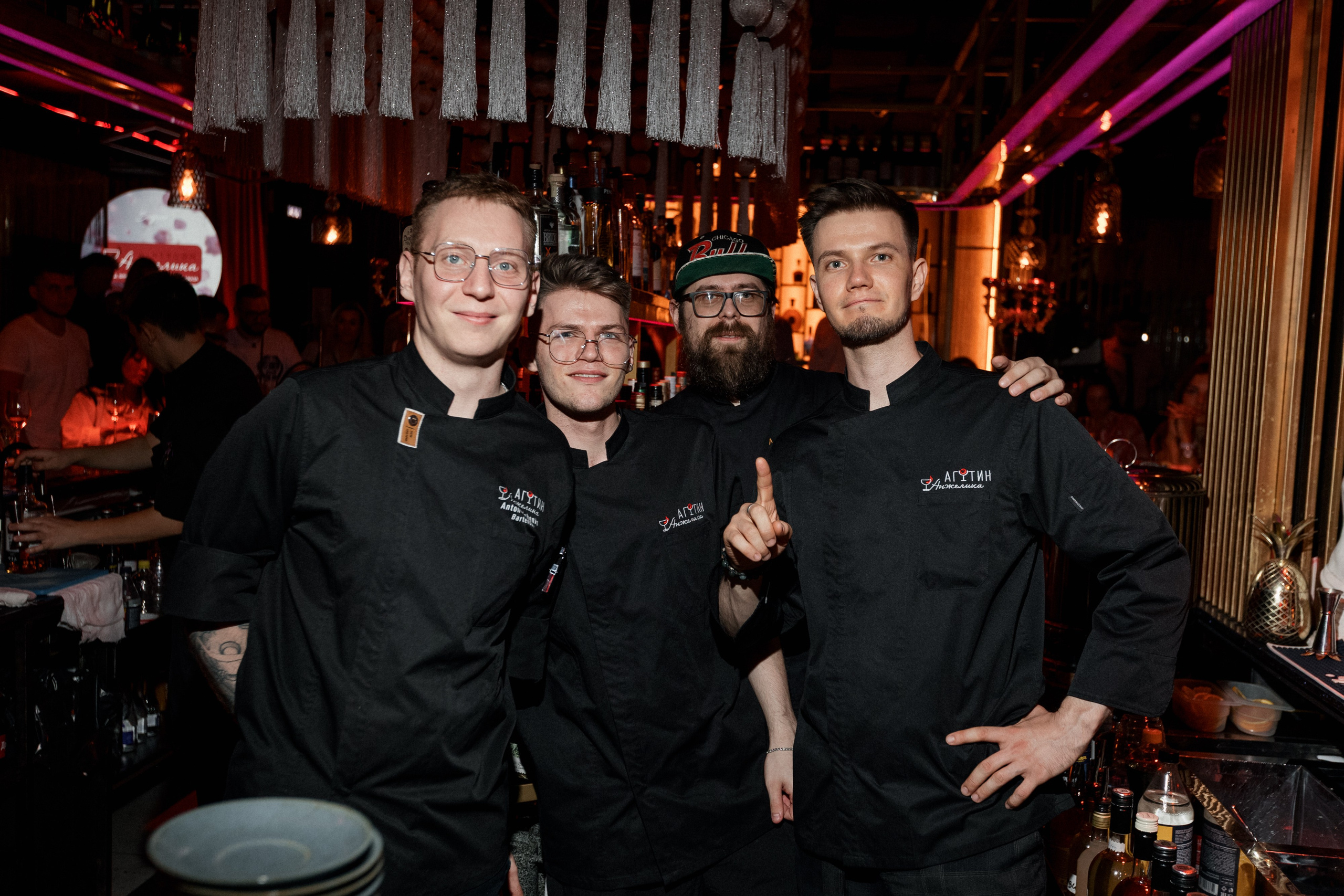 ELE AMU x PLUM — Показ новой коллекции брендов. СВОИ. ФОТООТЧЕТЫ-СОБЫТИЯ-МЕСТА