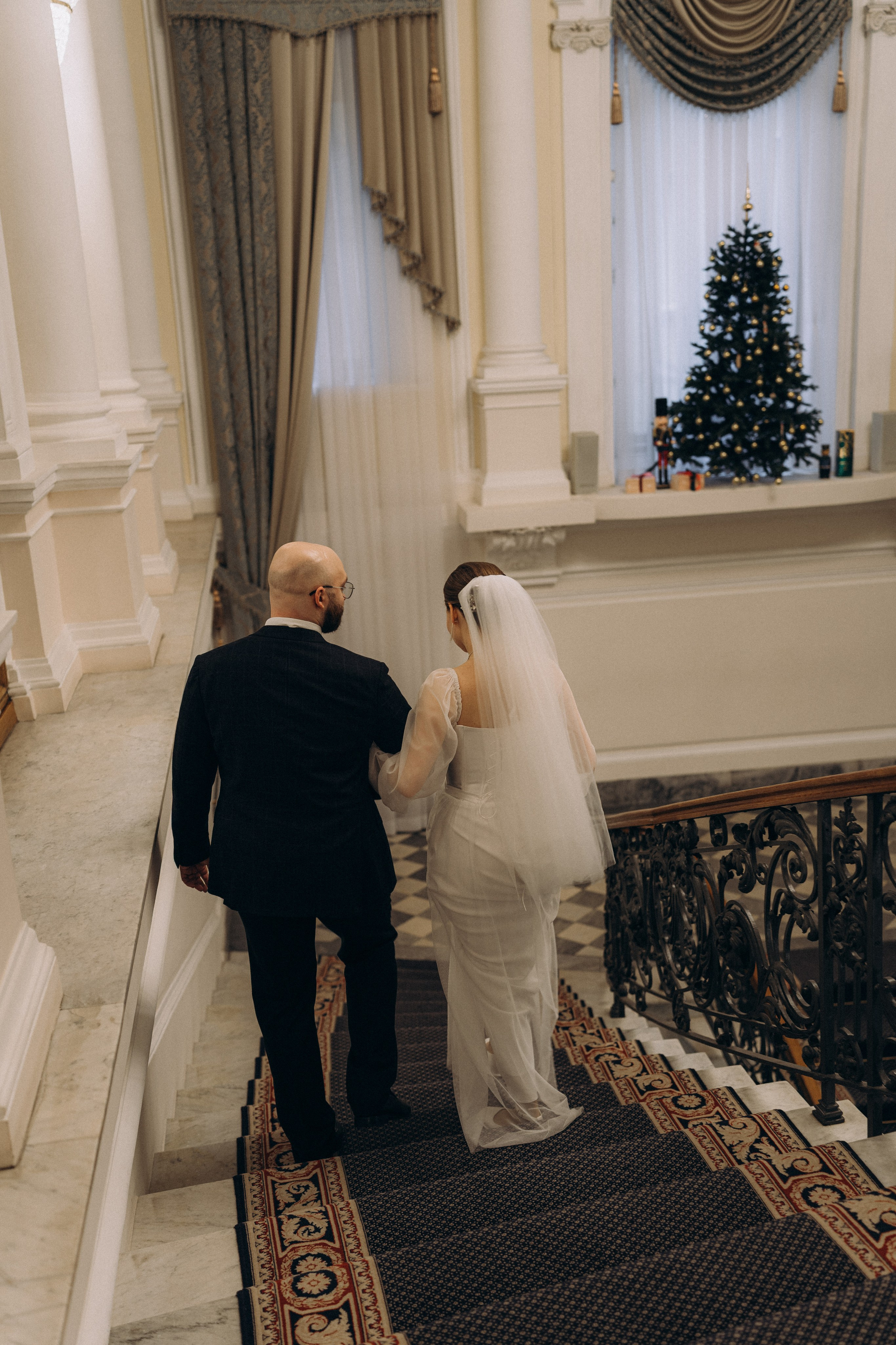 СВАДЕБНАЯ СЬЕМКА ВО ВТОРОМ ДВОРЦЕ (ДЕКАБРЬ) ТАКЖЕ СЬЕМКА В СТУДИИ НА ЧЕРНЫШЕВСКОЙ. Профессиональный фотограф, Санкт-Петербург — Виктория Богомолова