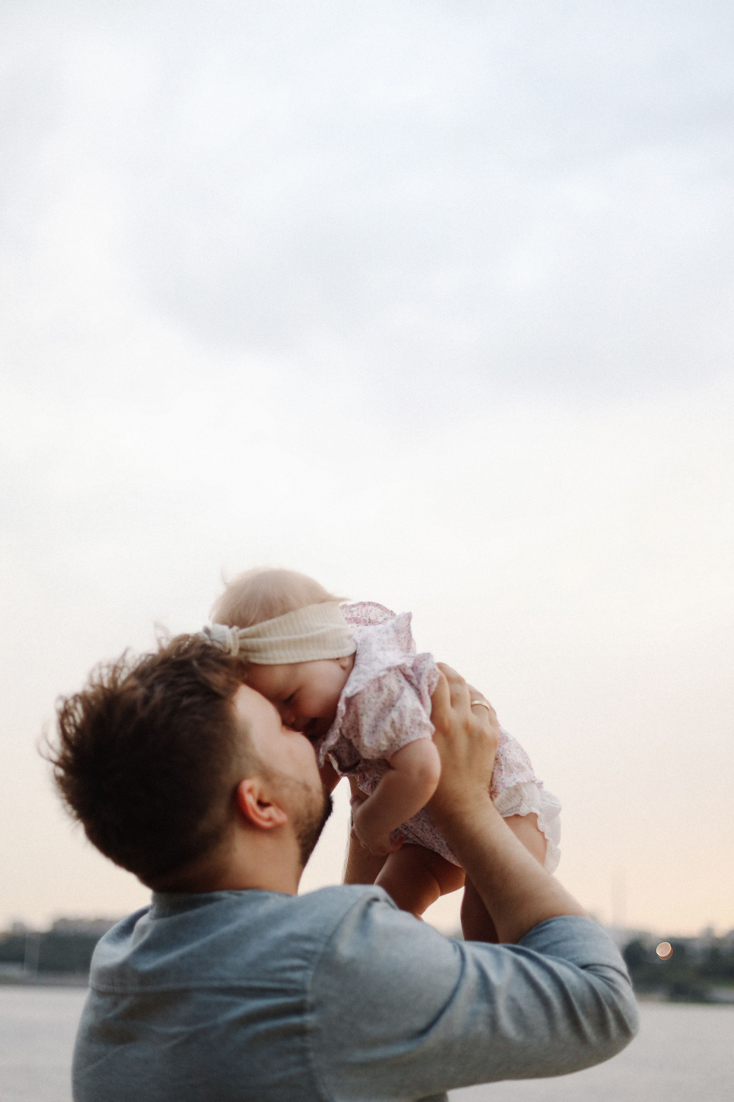 Под дождем. Свадебный и семейный фотограф Волгоград Наталья Алексеева