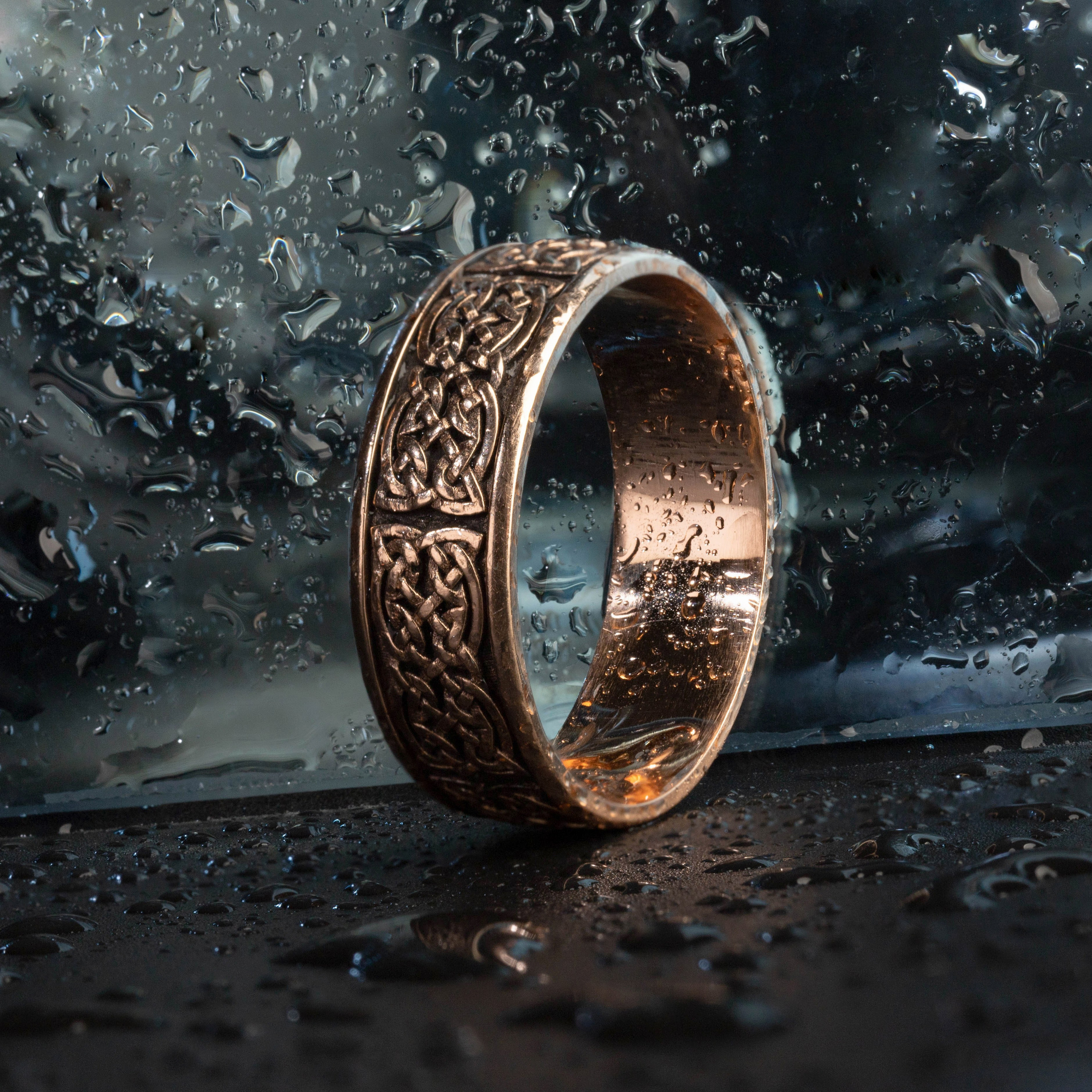 Ювелирные украшения. Предметный фотограф в Крыму Ольга Шестакова