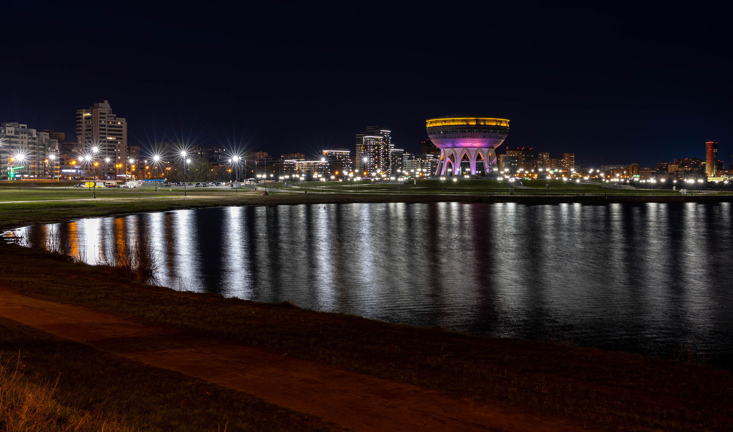 Ночная Казань. Семейный, детский фотограф в г. Югорск Юрий Толкач