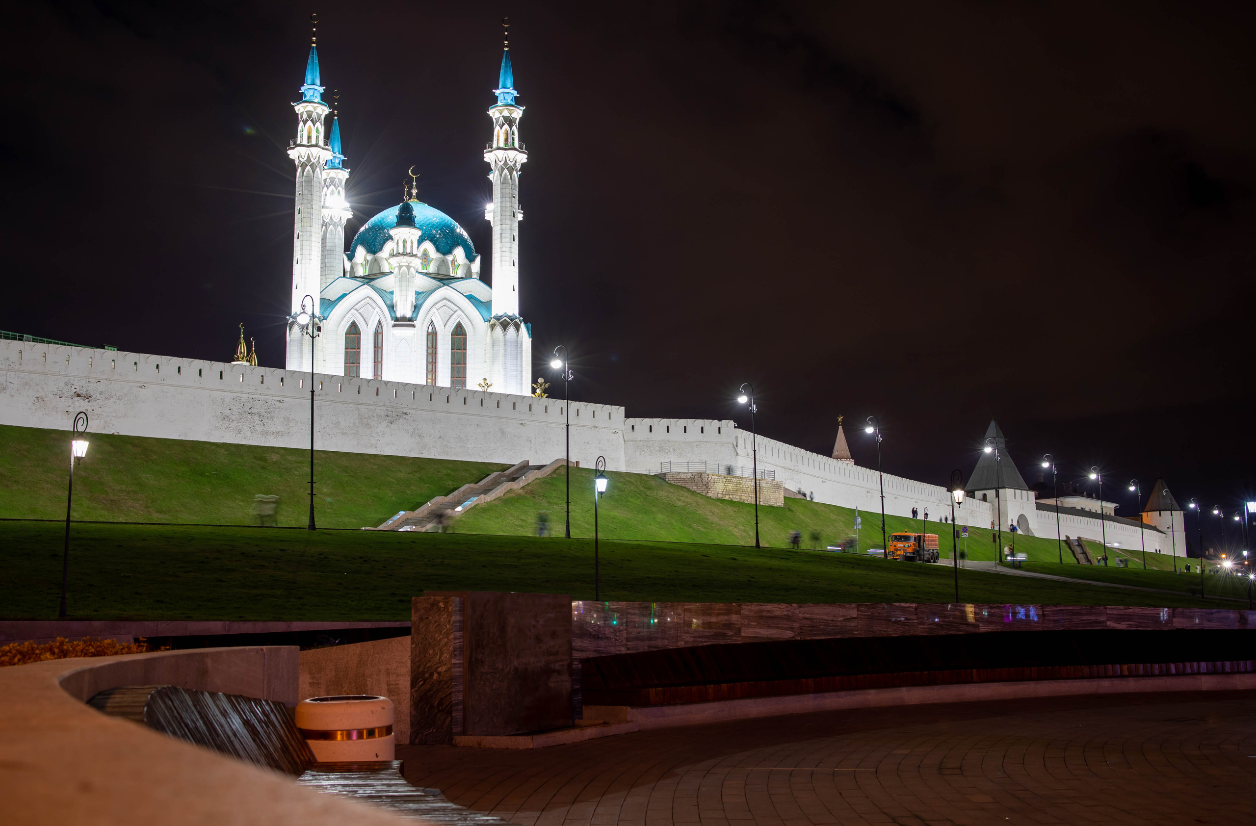 Ночная Казань. Семейный, детский фотограф в г. Югорск Юрий Толкач