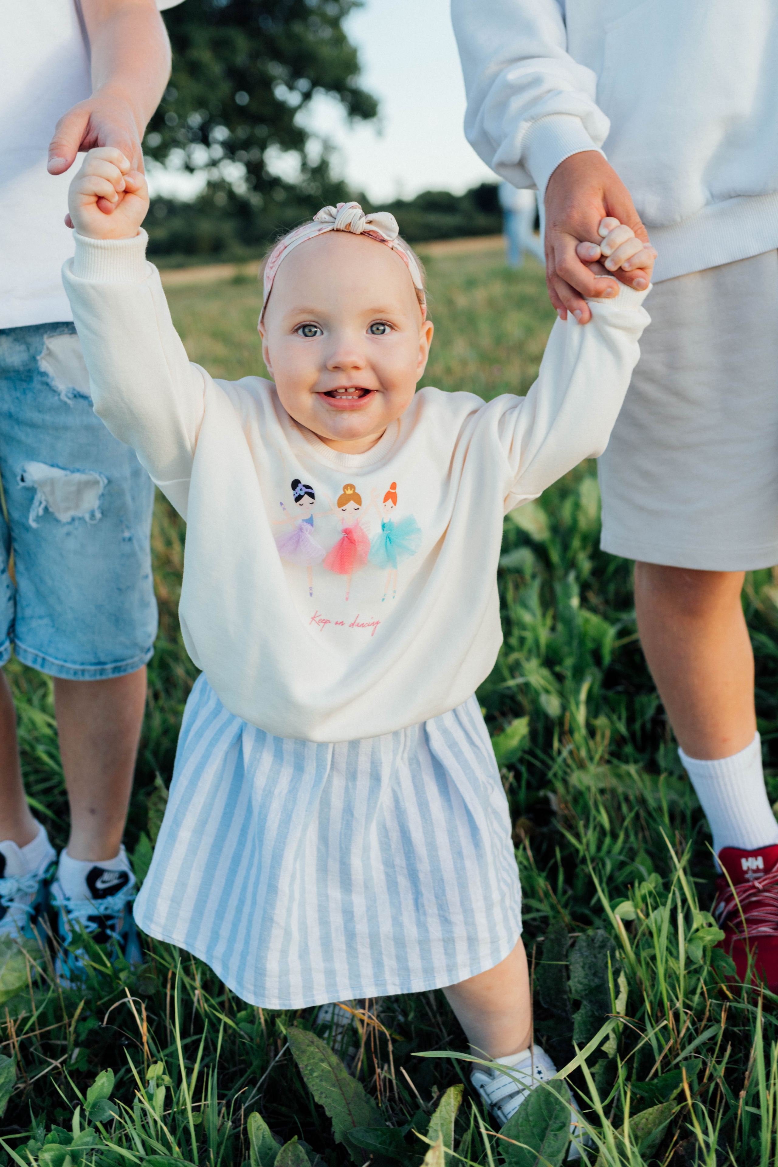 ПРОГУЛКА В ПОЛЕ. Семейный Фотограф в Санкт-Петербурге Пушкин Анастасия Дьяконенкова