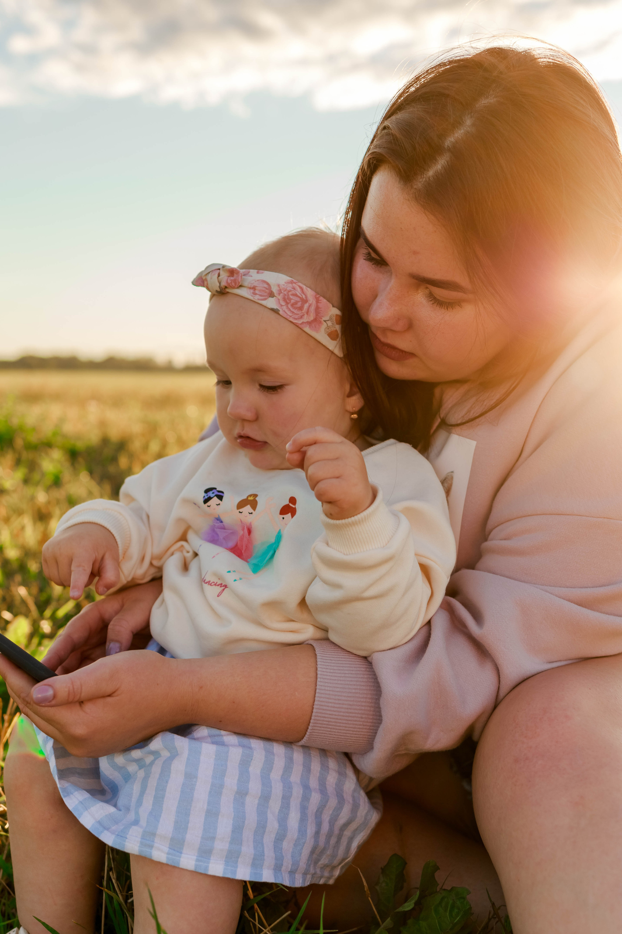 ПРОГУЛКА В ПОЛЕ. Семейный Фотограф в Санкт-Петербурге Пушкин Анастасия Дьяконенкова