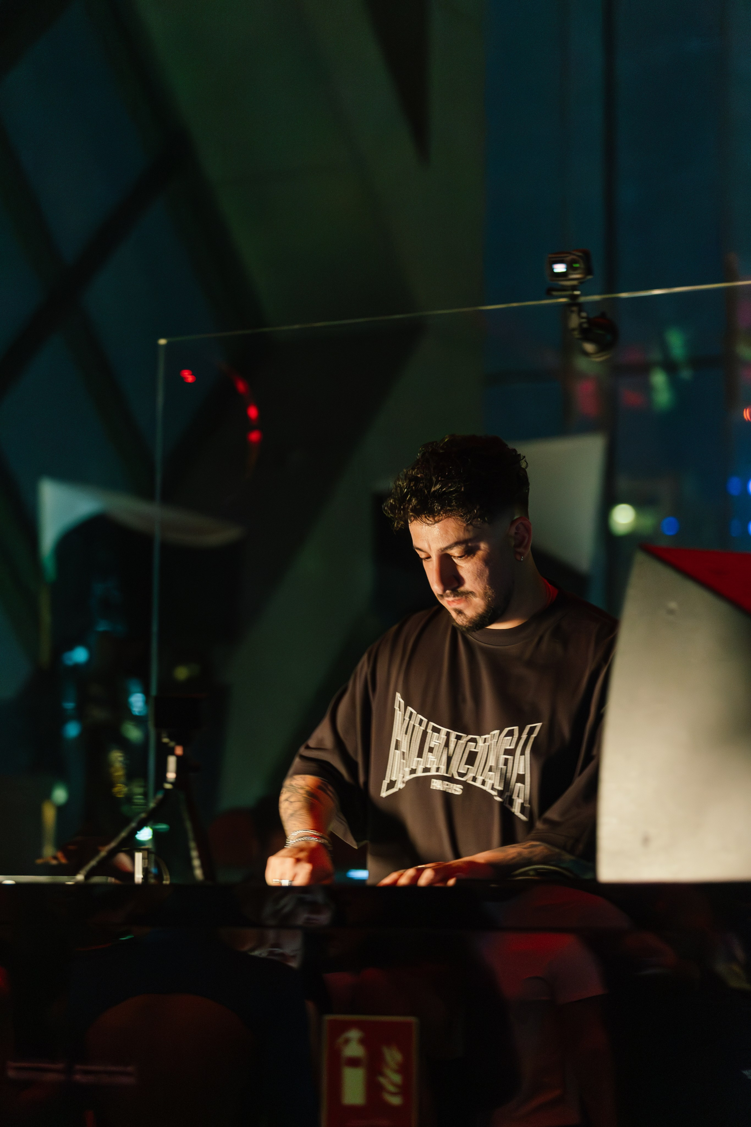 Twilight Party at Sphere Dubai — Nightlife Photography. Evgen Yatsenko — Photographer in Dubai