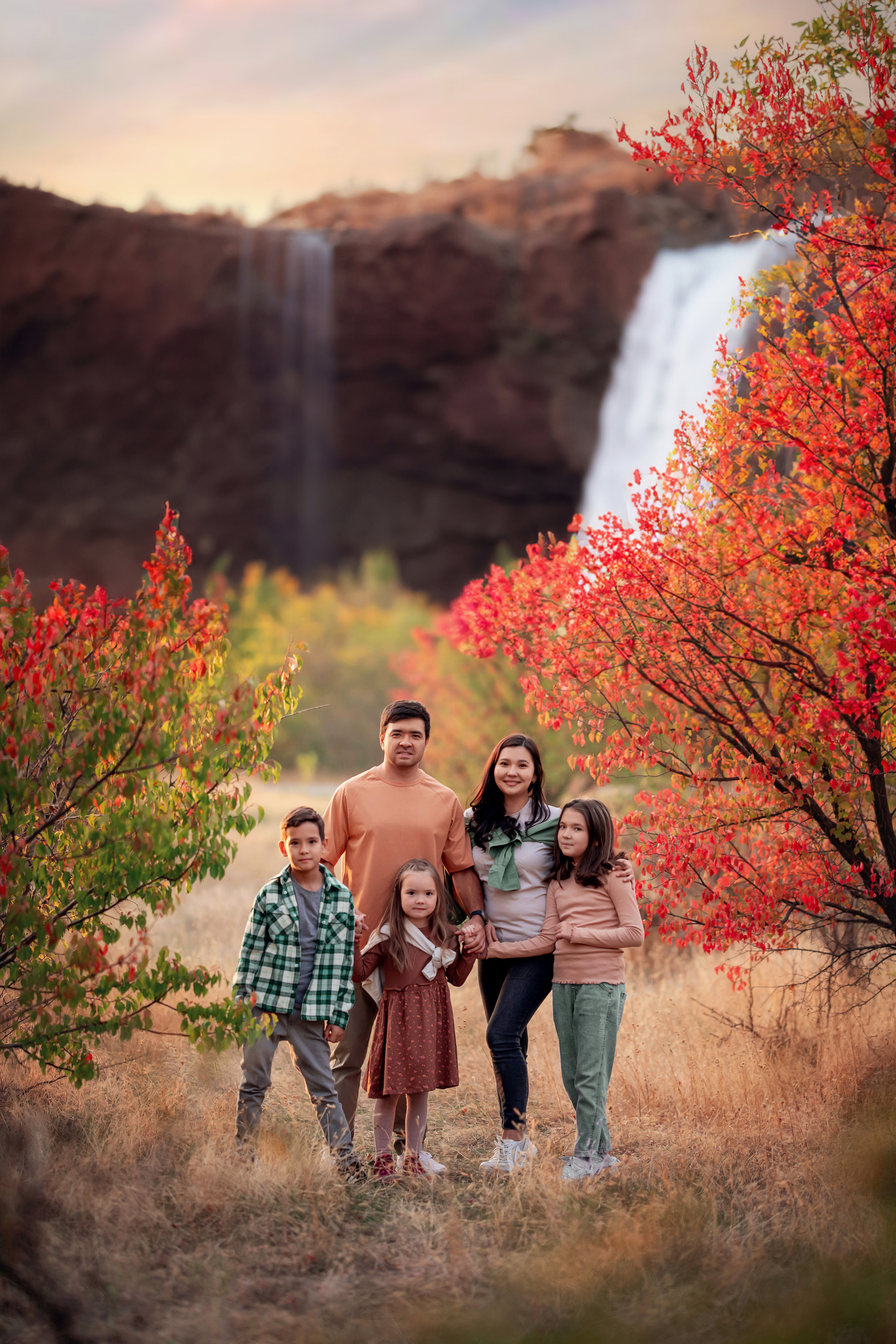 Фотодень осень 2023 Семейный. Творческая команда Ульяшевы, свадебная и семейная фотография. Кахахста