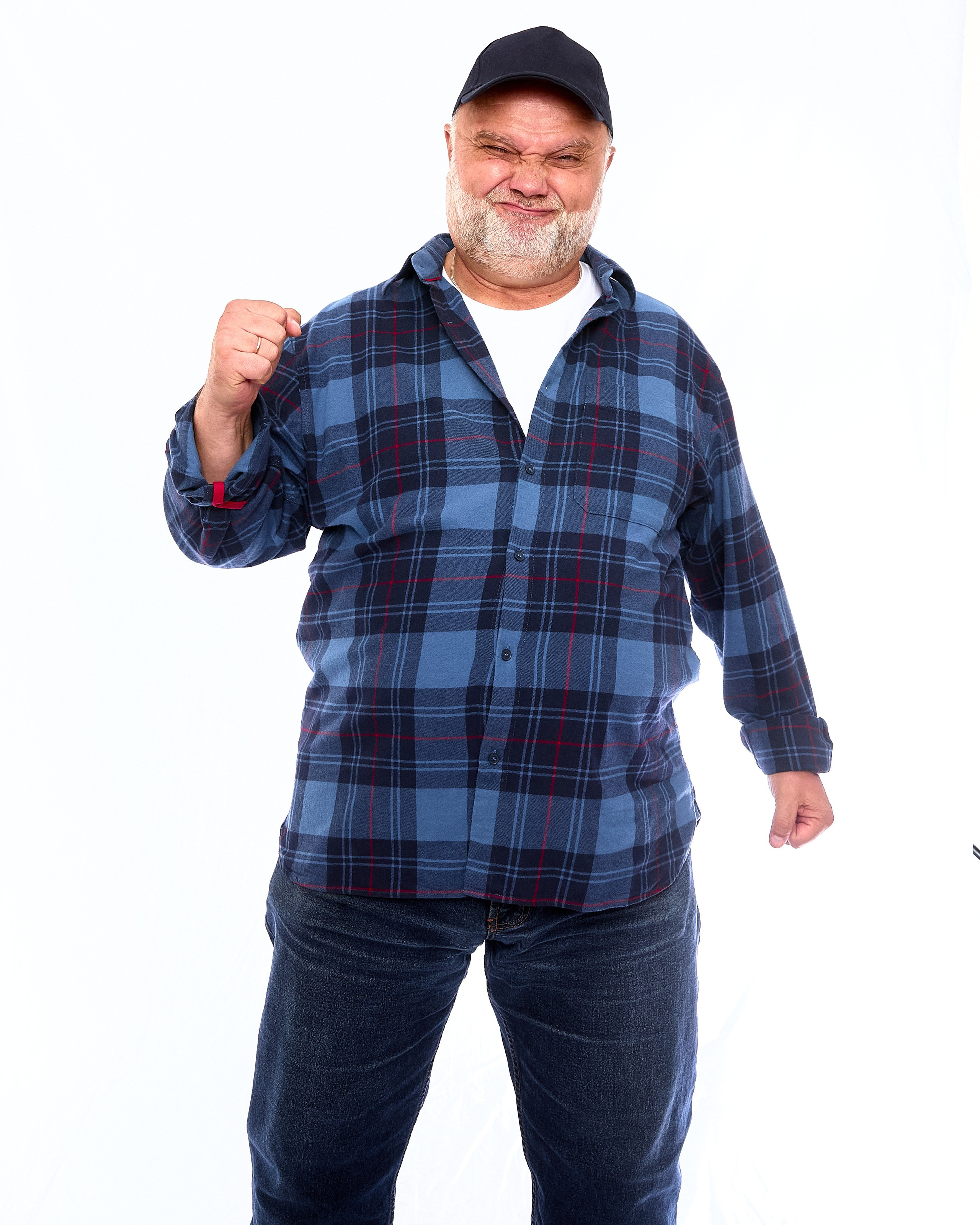 VAVADA. Святослав Лебедев | Рекламный фотограф — Коммерческая съемка, Арт-дирекшн, AI-интеграция