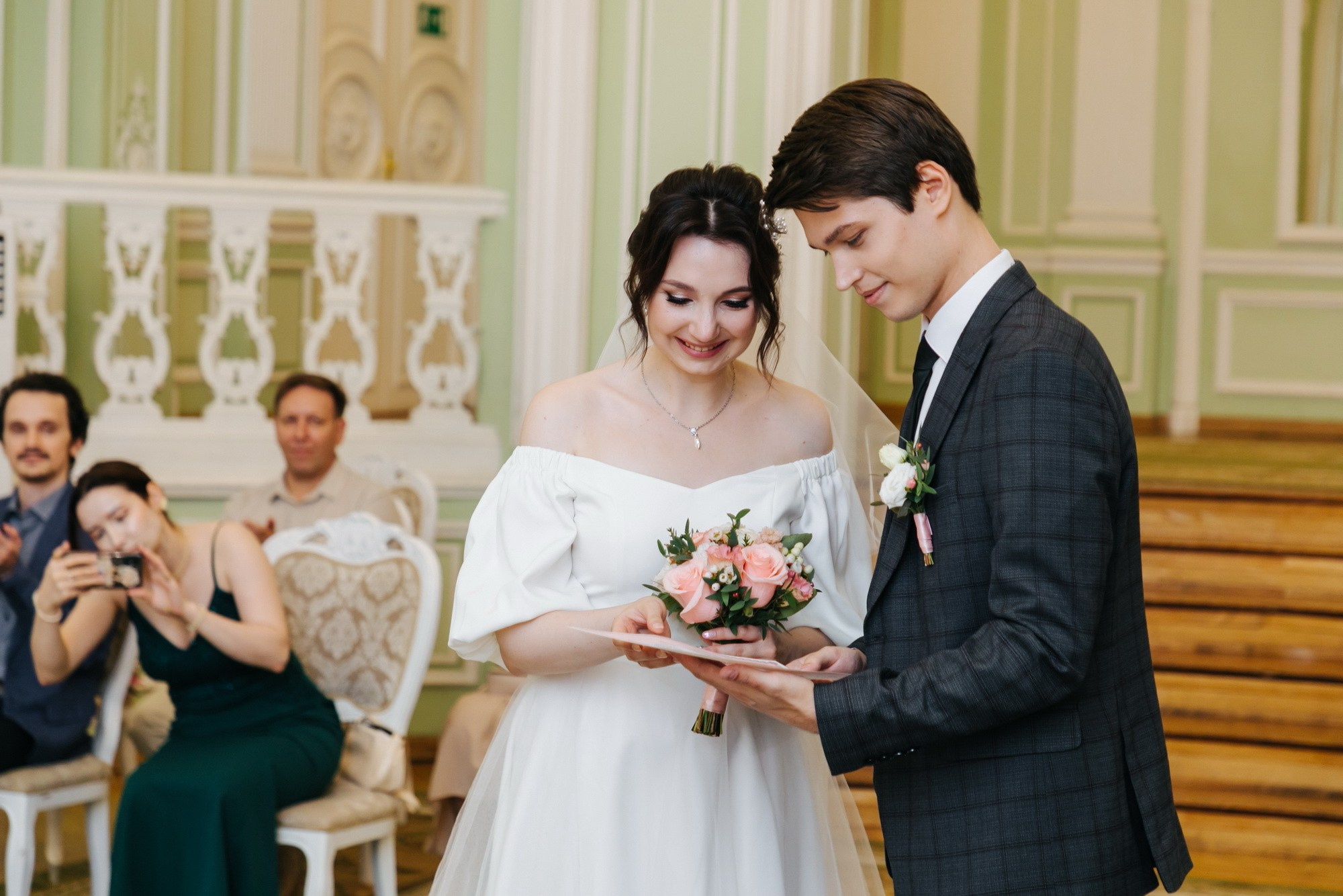 Свадебная регистрация, ЗАГС Петроградского р-на. Фотограф крещение венчание в Петербурге! Помогает подобрать храм и посоветовал душевного батюшку в СПб