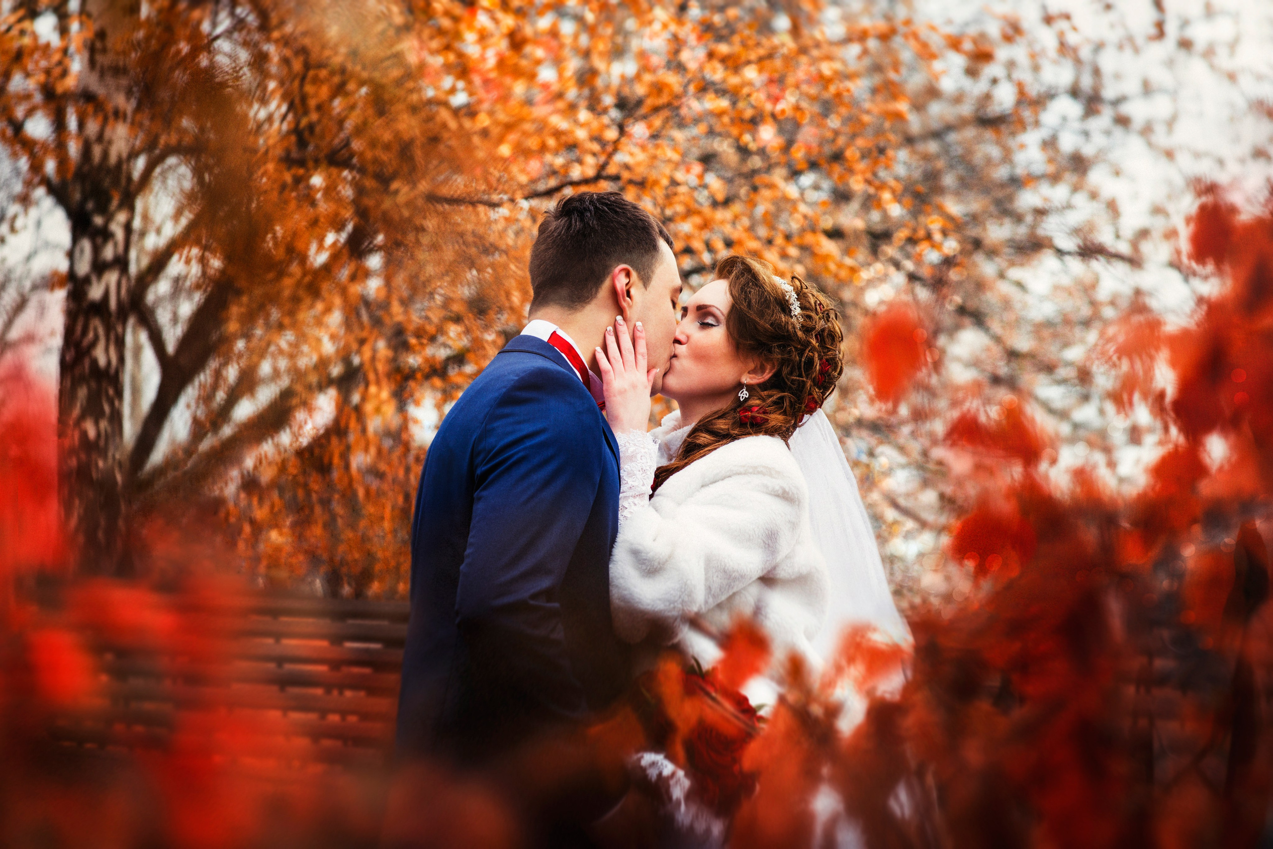 Свадебная Фотосессия в г. казани | Фотограф на Свадьбу в г. Казани Фотограф Садег Азарми тел. +79172288430 ✔ Сборы невесты и жениха✔ Утро невесты (детали, эмоции, подготовка)✔ Репортажная съёмка ЗАГСа и выездной регистрации✔ Свадебная прогулка✔ Фотосъёмка банкета и вечеринки✔ Креативные и тематические свадьбы✔ Свадьба на природе (лайфстайл)✔ Девичники и мальчишники