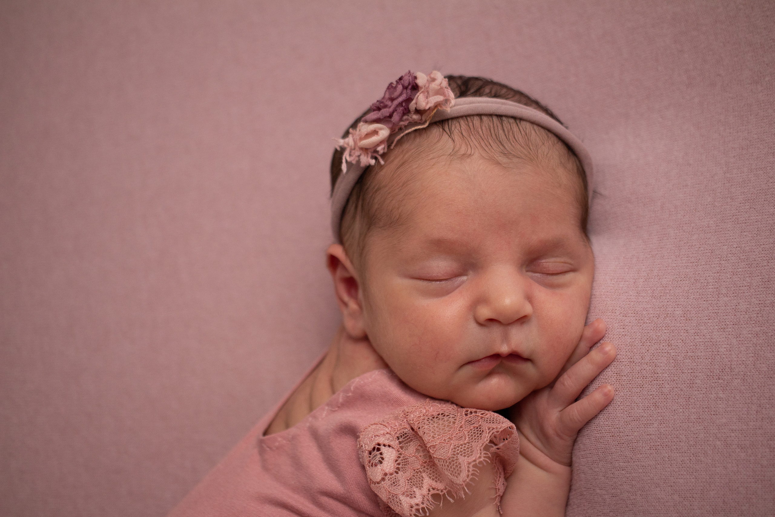 Классический стиль newborn. Фотограф новорождённых Анапа Елена Кушнарь