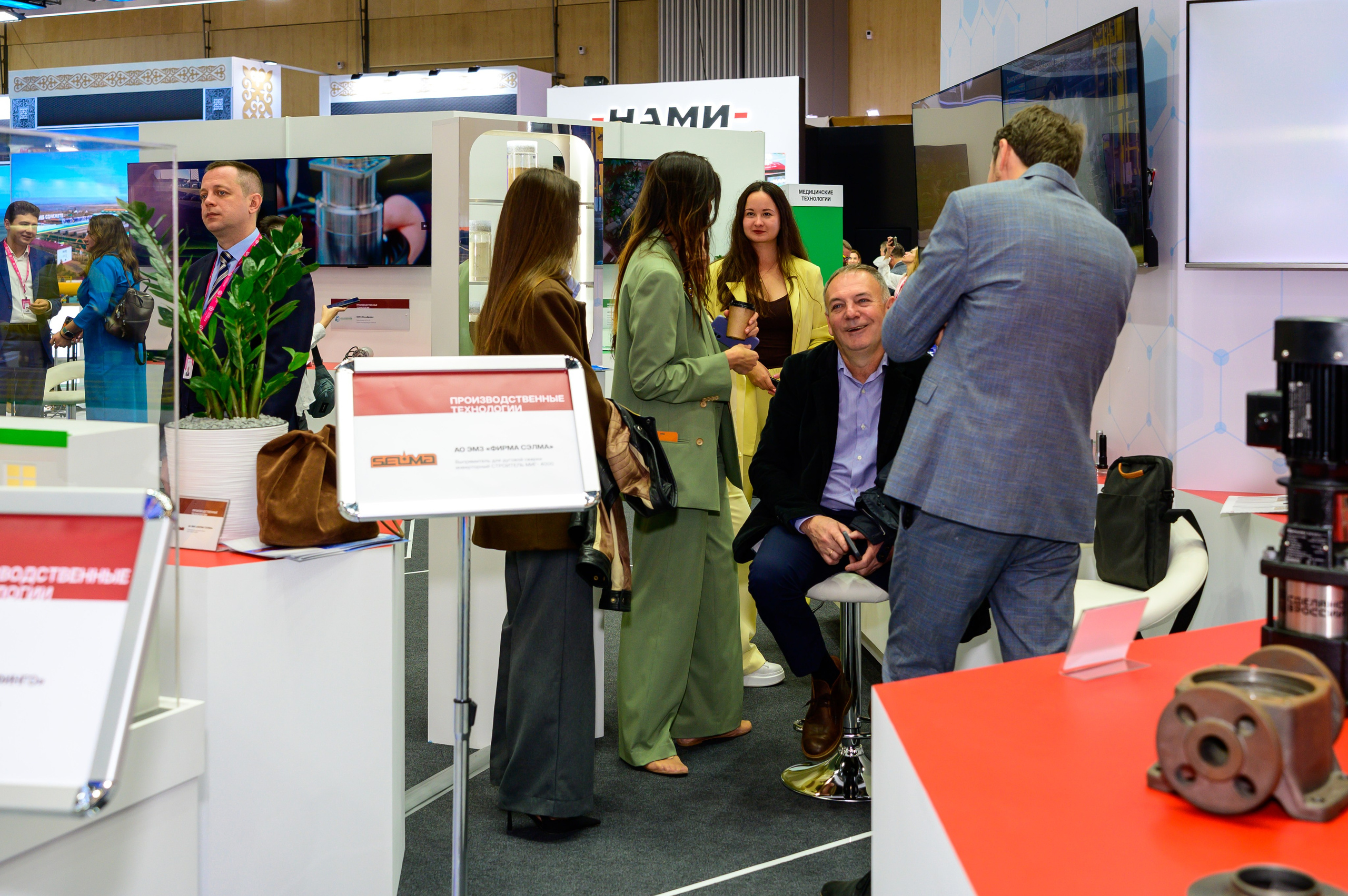 BigindustrialweekBelarus. Фотоуслуги, услуги фотографа, фотографирование важных событий