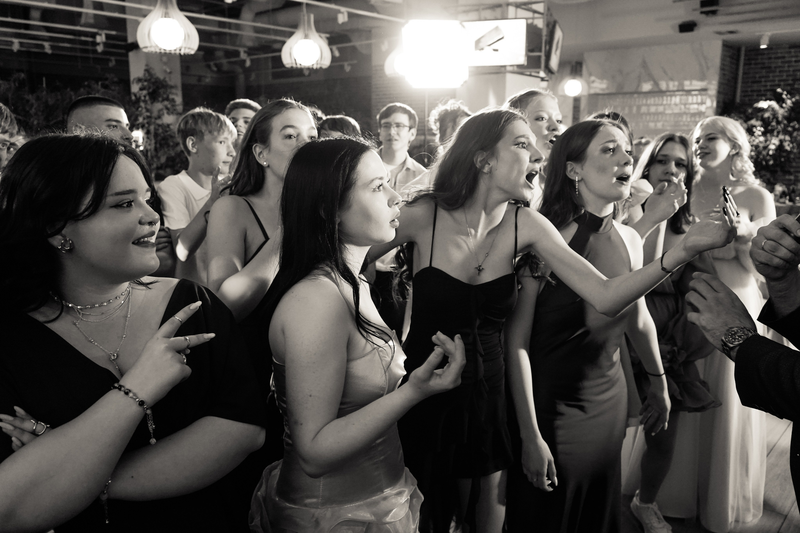 Выпускной вечер, гимназия № 40, 9 класс. Семейный и портретный фотограф в Екатеринбурге Анна Лобанова