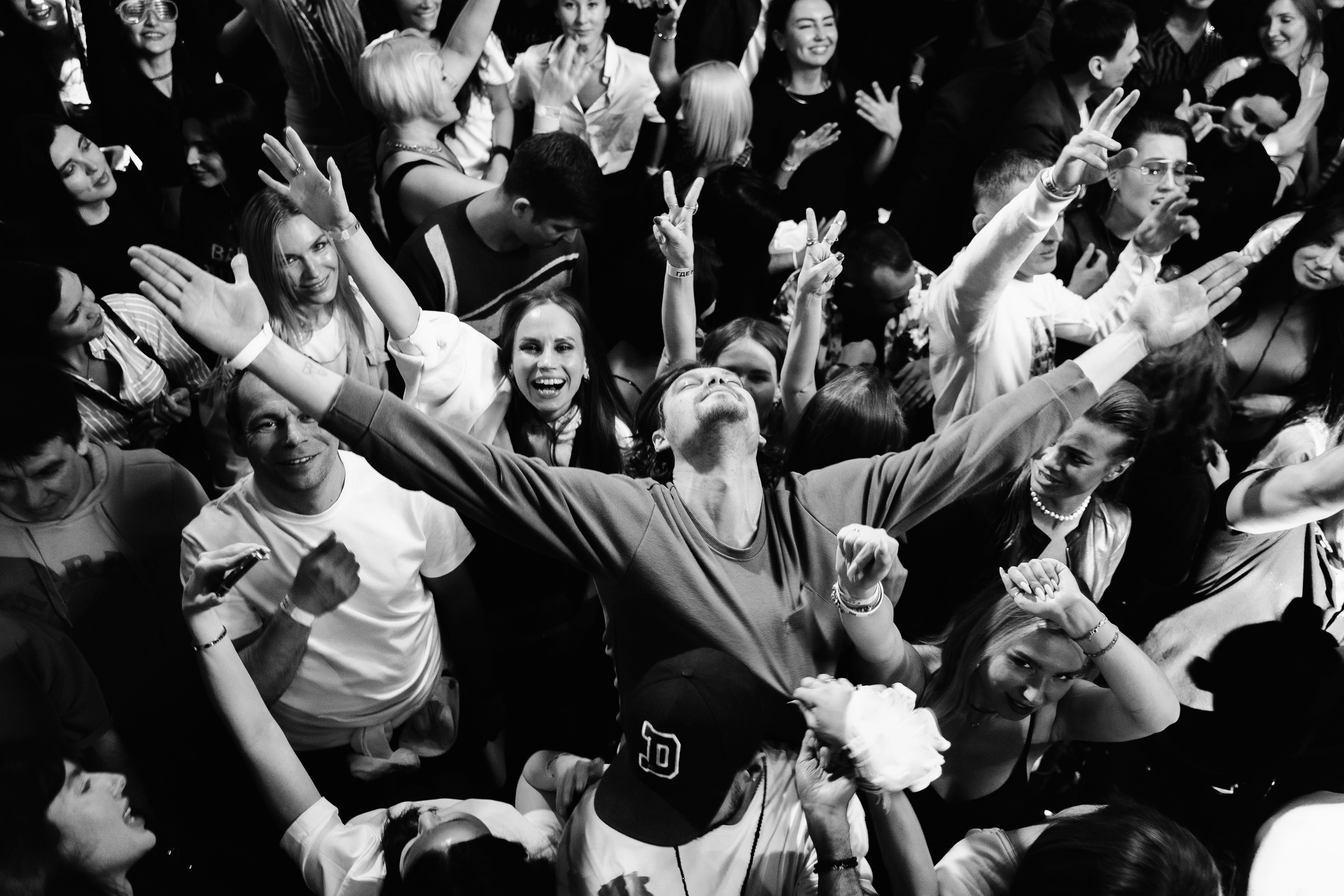 Где мой 2007: ностальгия и Катя Чехова / 2023. Саша Копылов, фотограф в Казани