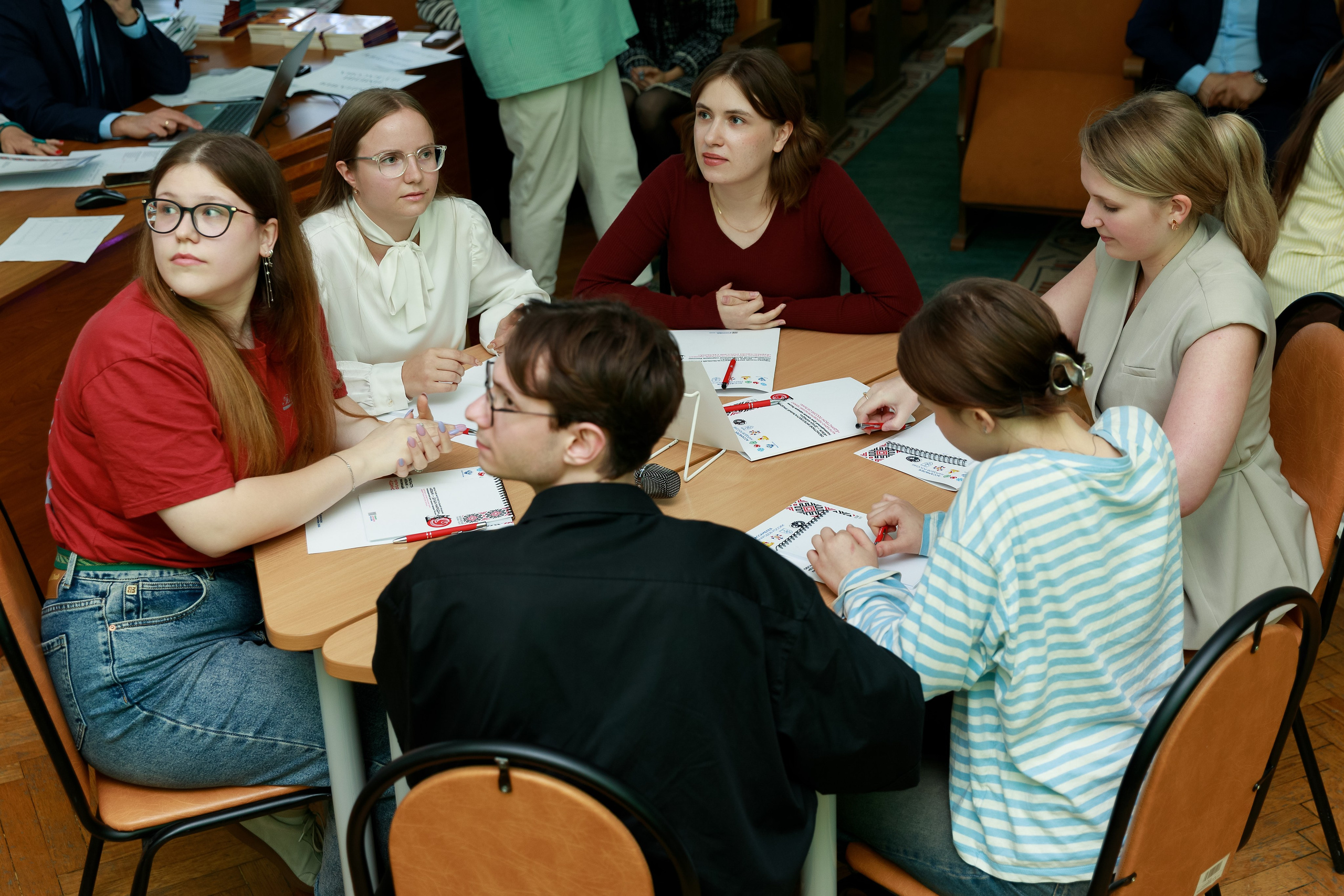 Интеллектуальный праздник «Язык — душа народа» в Никитинской библиотеке. Фотограф в Воронеже Галина Фурсова