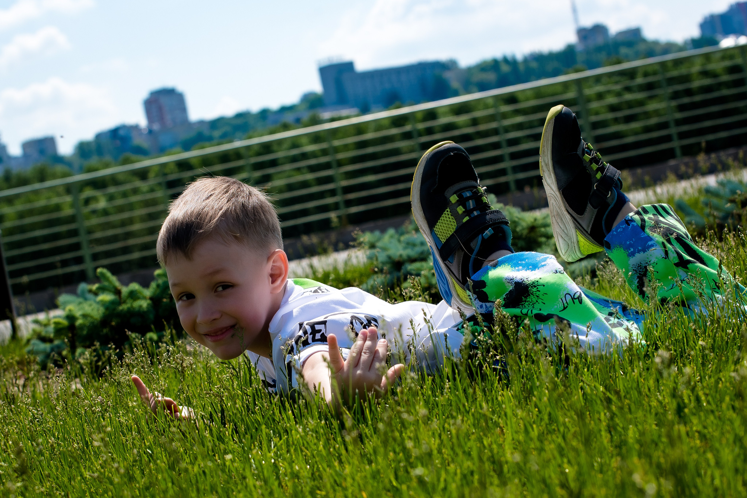 Семейная фотосессия прогулка по городу. Фотограф Макс Огурцов в Нижнем Новгороде
