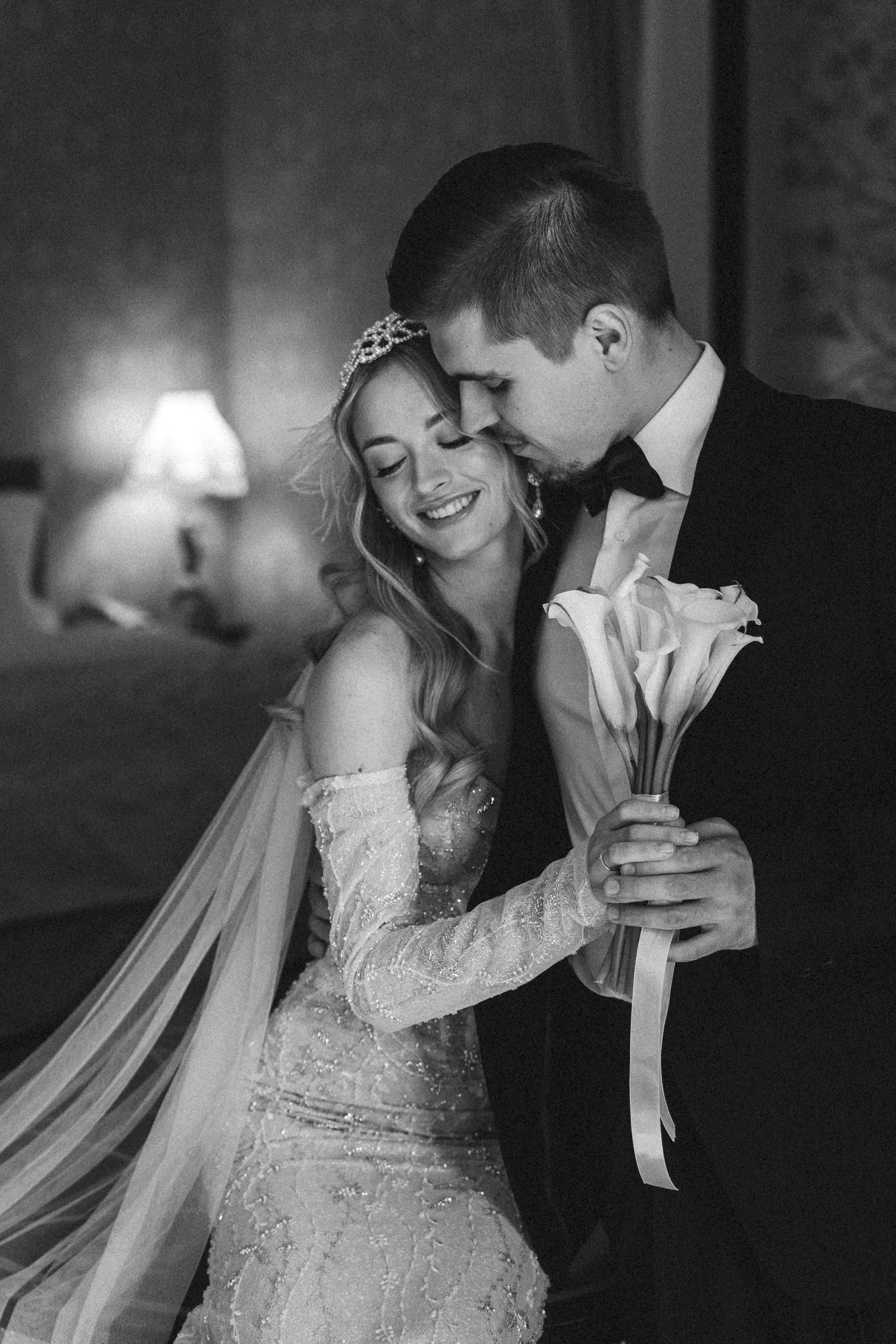 Свадебная фотосессия в отеле Метрополь. Свадебный фотограф в Москве Анна Полушина