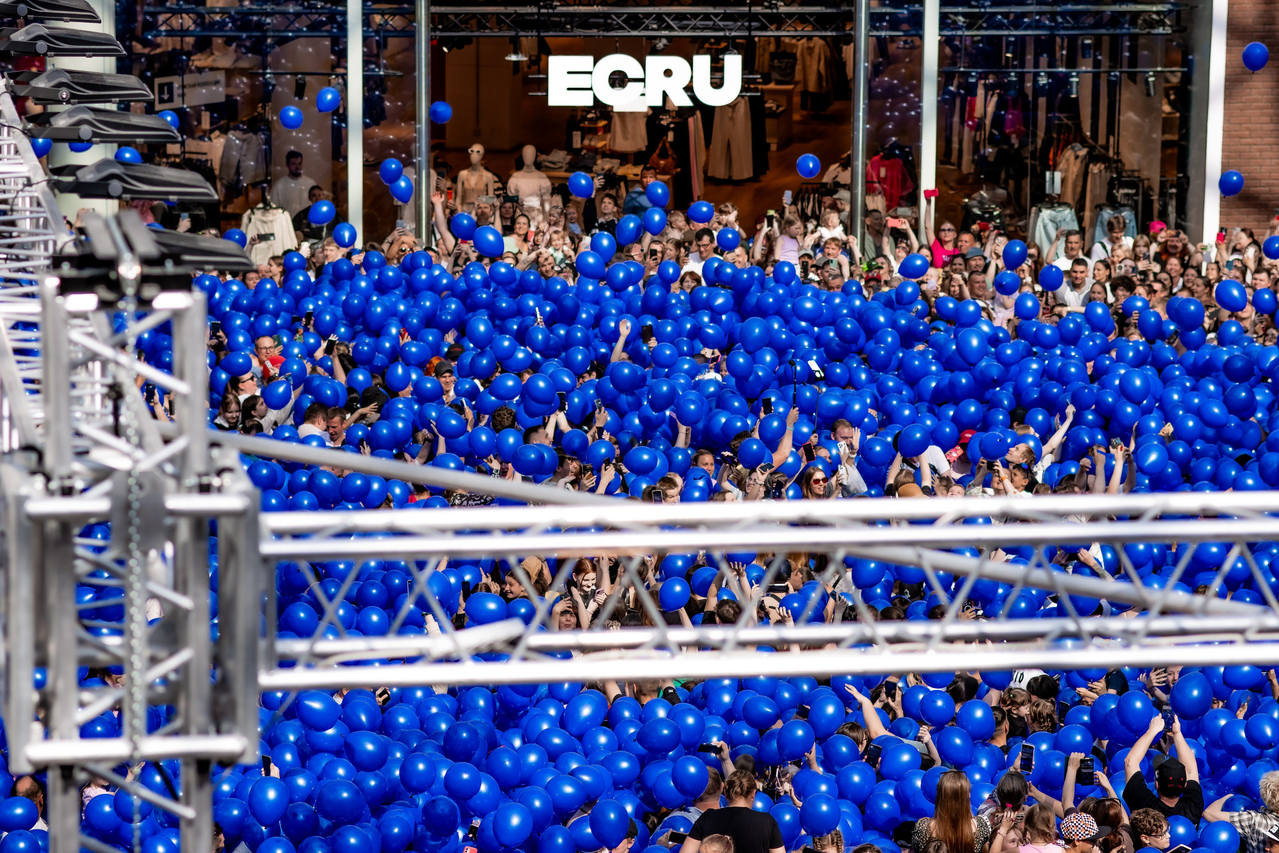 День рождения Veermall / Олег Майами & Ираклий. ФОТОГРАФ ЕКАТЕРИНБУРГ