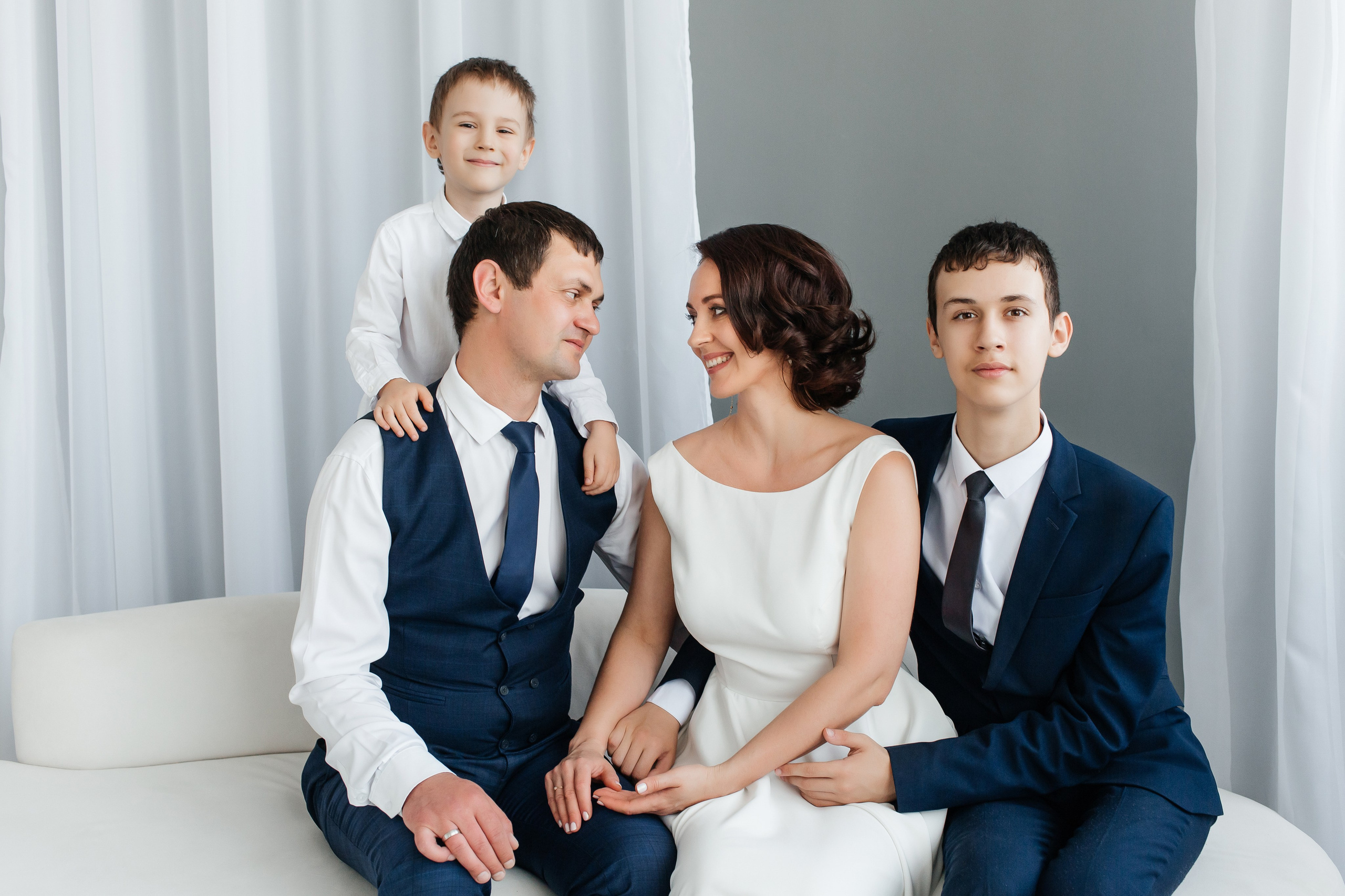 Свадебная фотосессия Анастасии и Виктора. Женский фотограф в Оренбурге Ирина Заводчикова