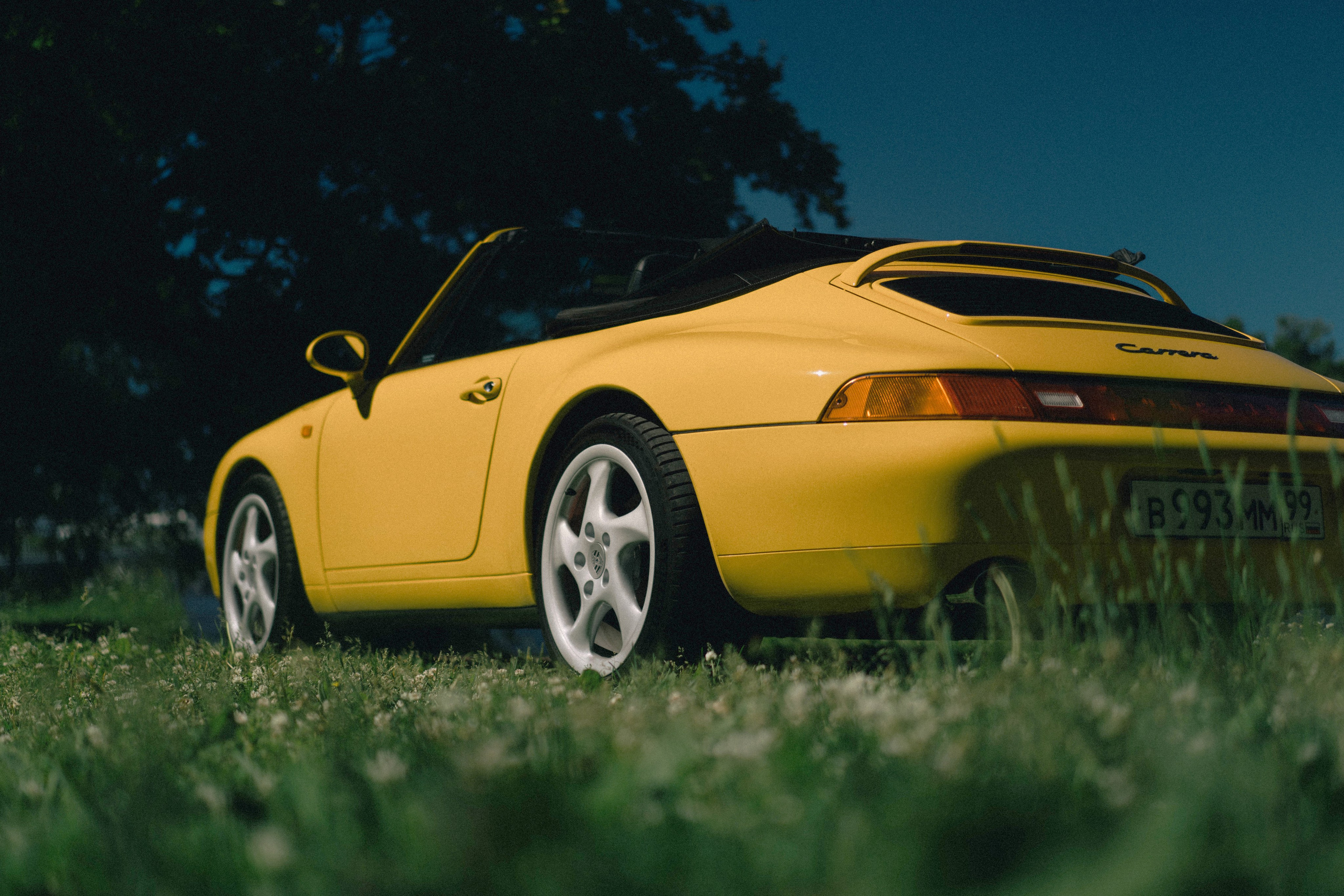Porsche 911 Cabriolet. Автомобильный фотограф Антон Цырулев