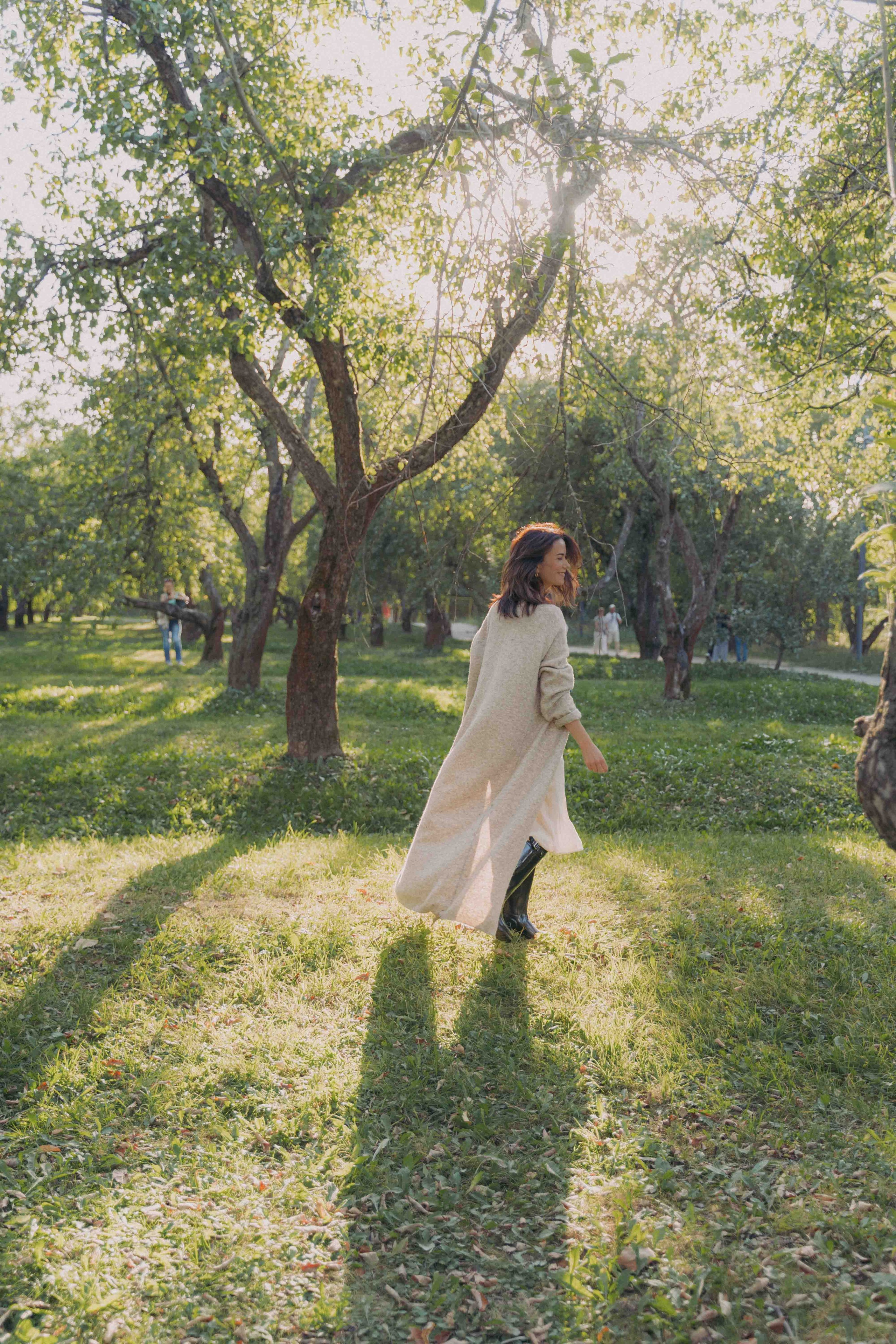 Яблоневый сад и гамак. Фотограф и видеограф в Москве и Абу Даби Мария Кулагина