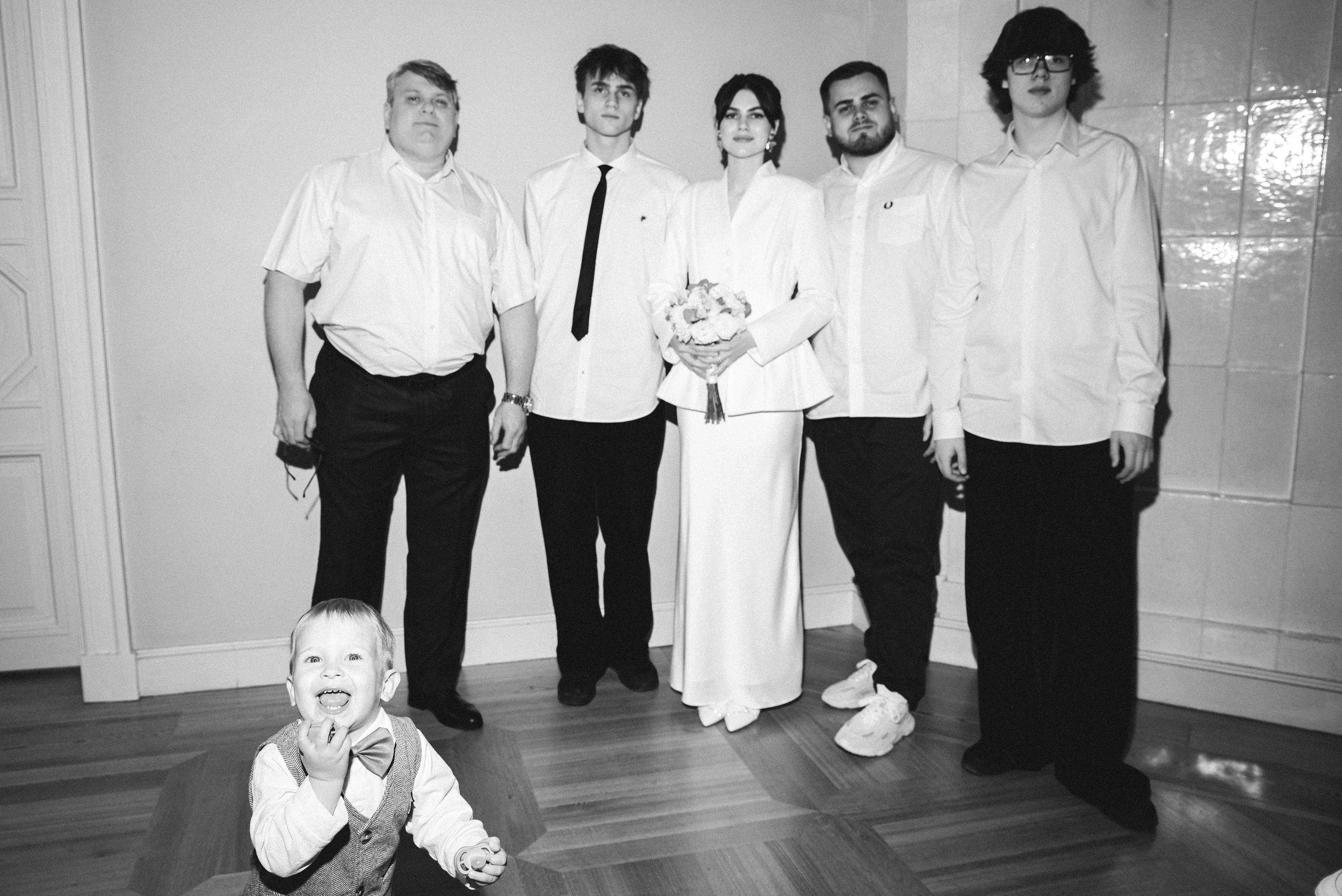 Евгений & Анастасия (отель/роспись). Свадебный, семейный, женский фотограф в Москве, Мытищах, Королёве Ксения Узилле