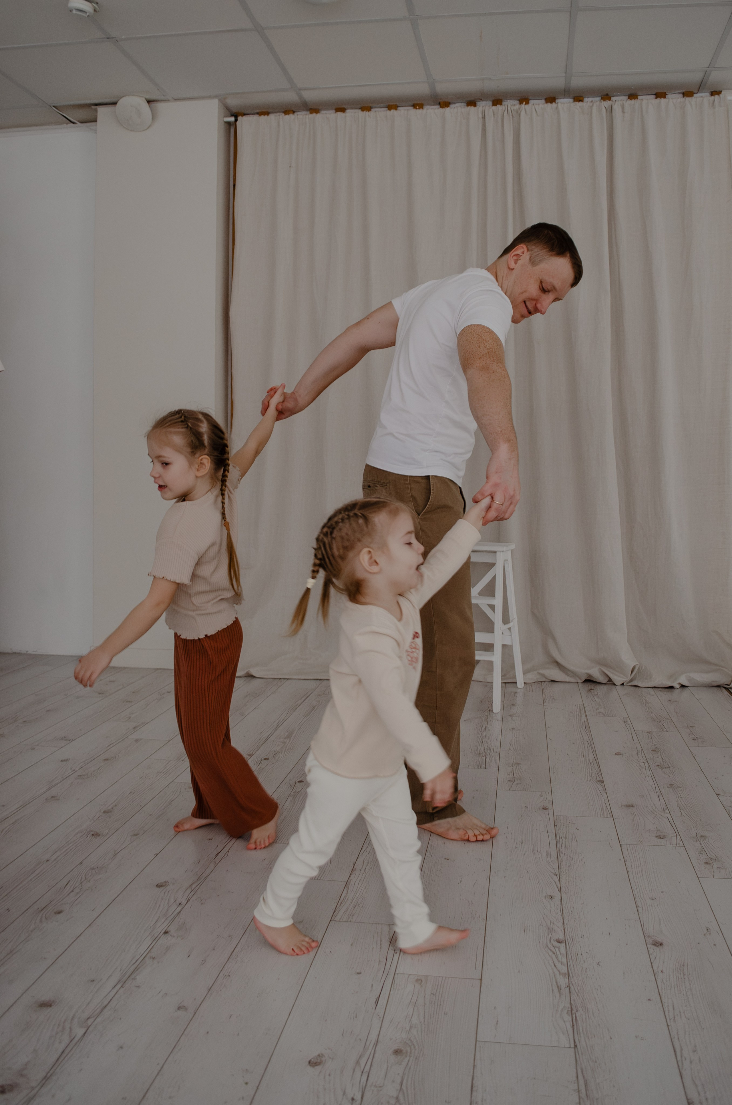 Анастасия, Степан, Дарья и Алиса. Светлана Агалакова Фотограф