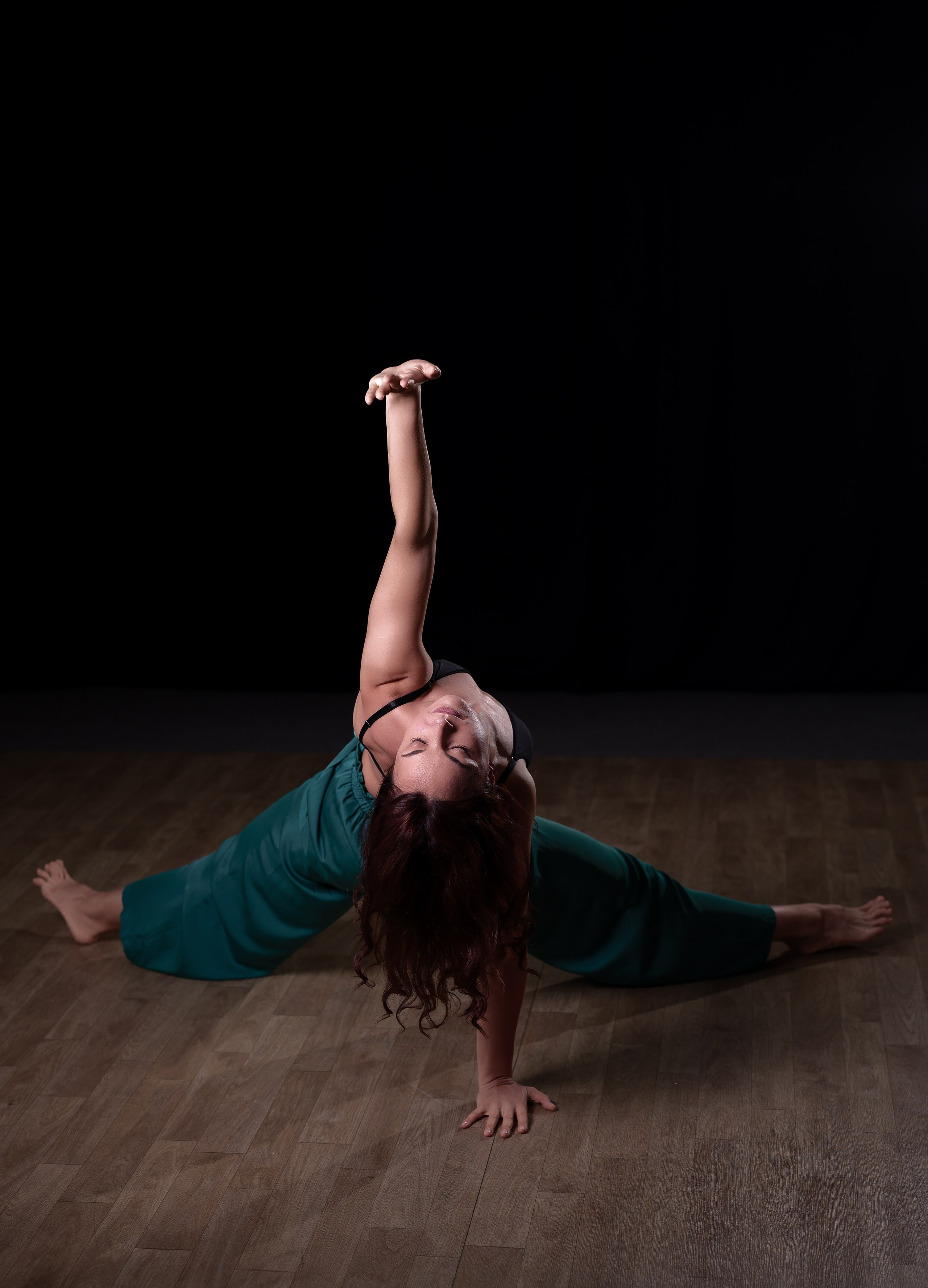 Dance MARIA. Сайт фотограф в Керчи Кислый Юрий