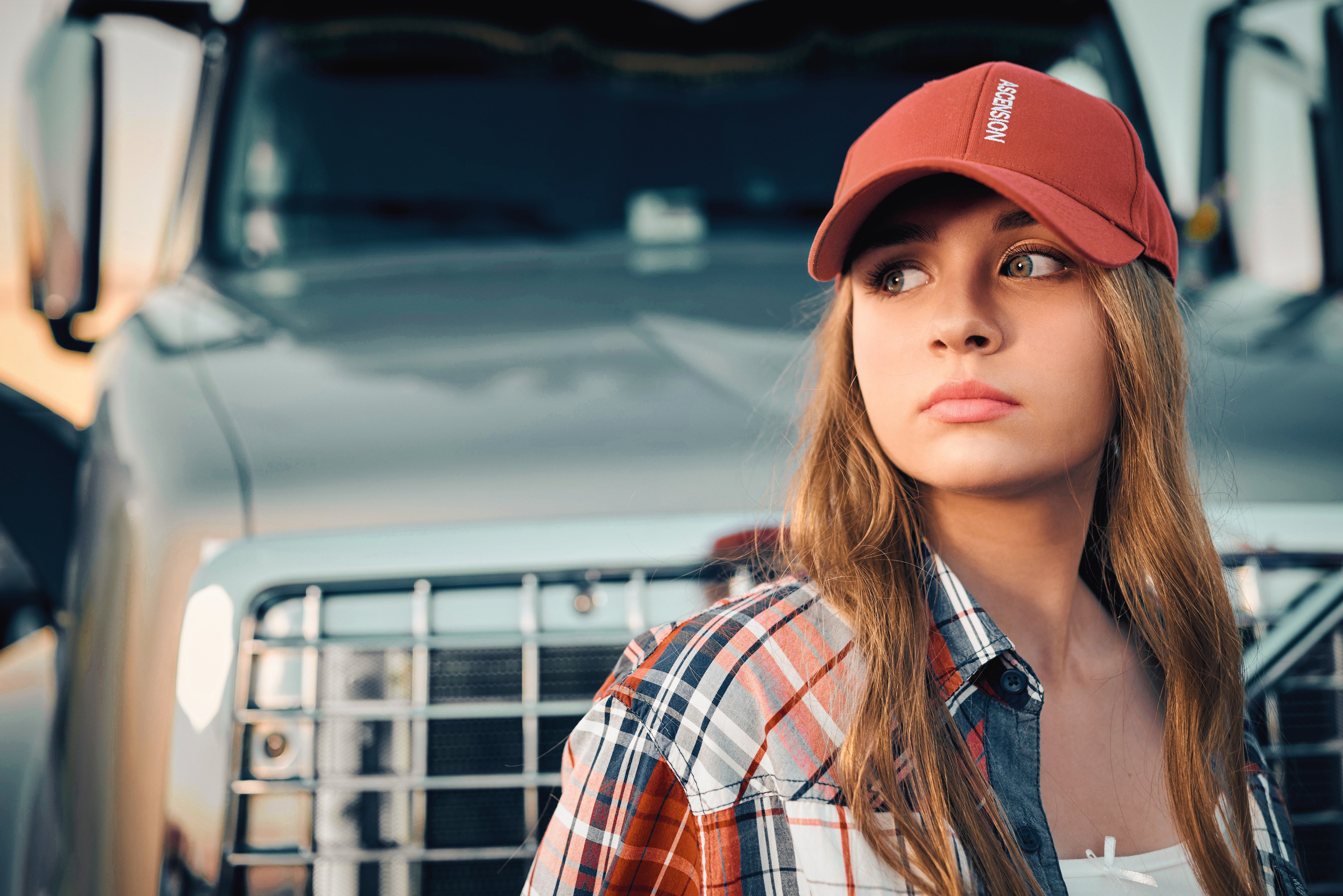Truck & Girl. Фотограф Денис Кривопусков