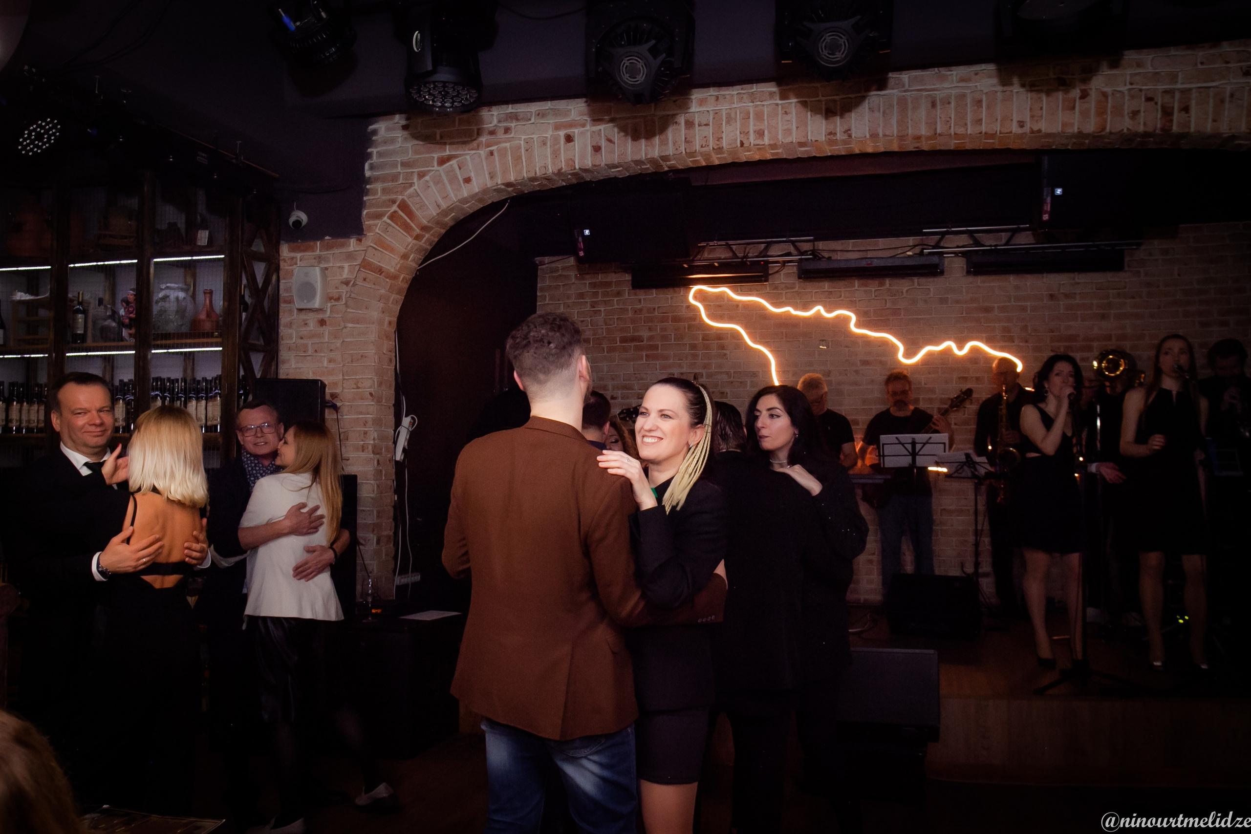 Бал «Мьюзик’Тон»королевы блюза Виктории Пьер-Мари!. Art photographer Nino